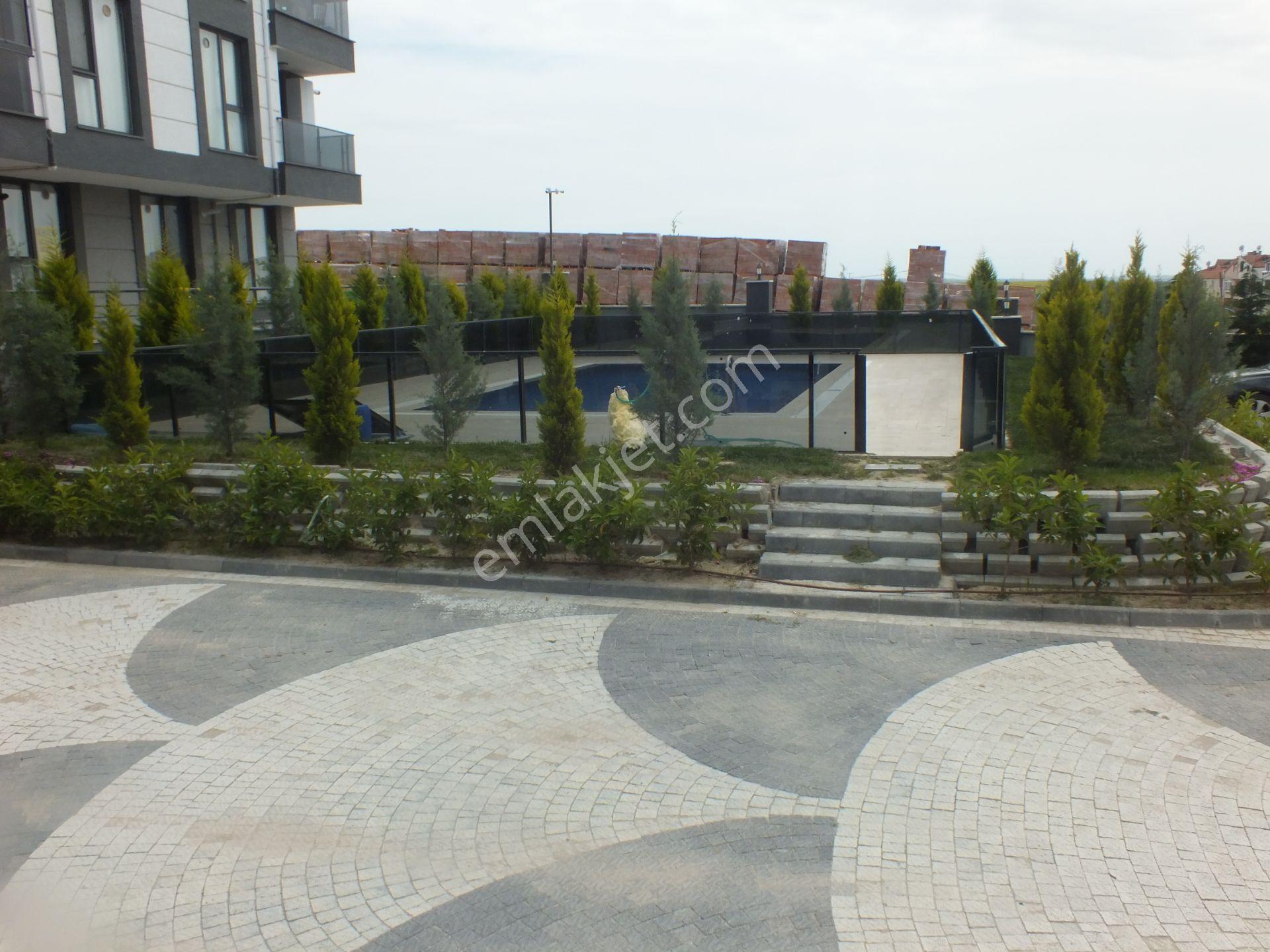 Çorlu Çorlu Kervancı Koru Sitesi’nde Havuz Cepheli, Açık Ve Kapalı Otoparklı ,lüks Ve Modern Yaşam! - Görsel 10