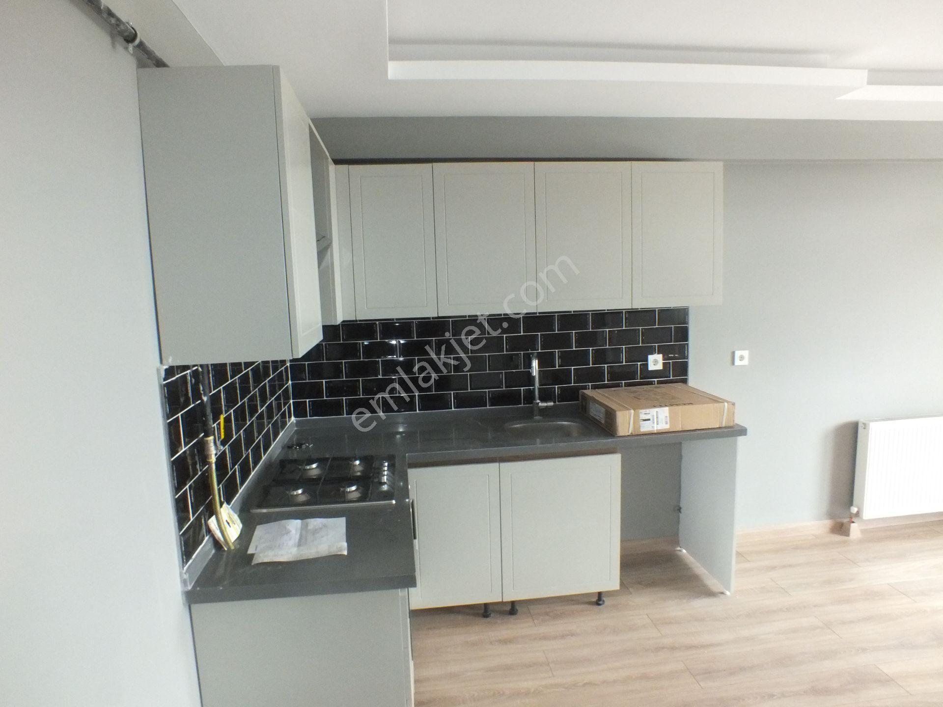 Çorlu Çorlu Kervancı Koru Sitesi’nde Havuz Cepheli, Açık Ve Kapalı Otoparklı ,lüks Ve Modern Yaşam! - Görsel 6