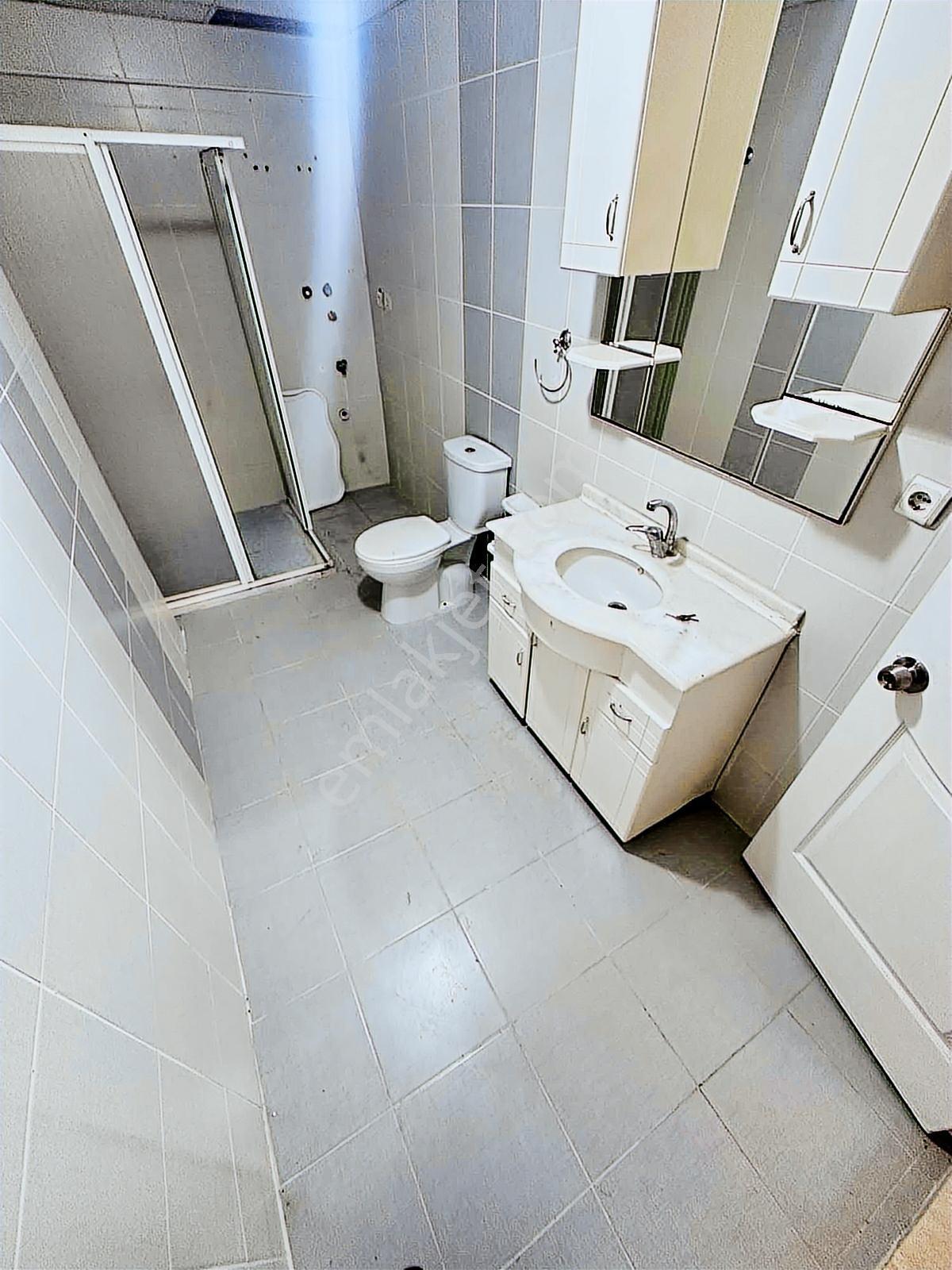Karabağlar'da 2+1 90 M2 Geniş Site İçi Kiralık Daire - Görsel 30