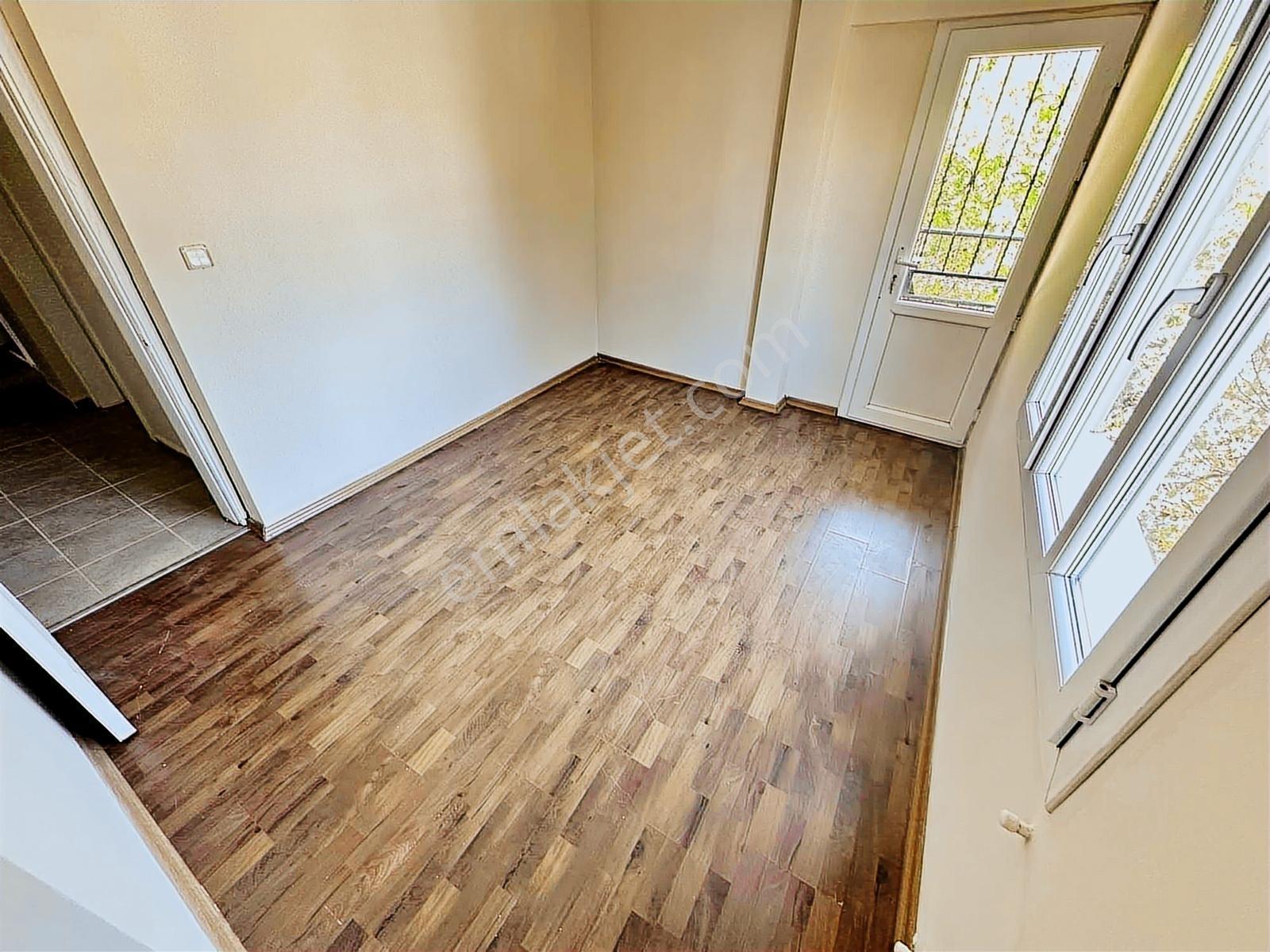 Karabağlar'da 2+1 90 M2 Geniş Site İçi Kiralık Daire - Görsel 13