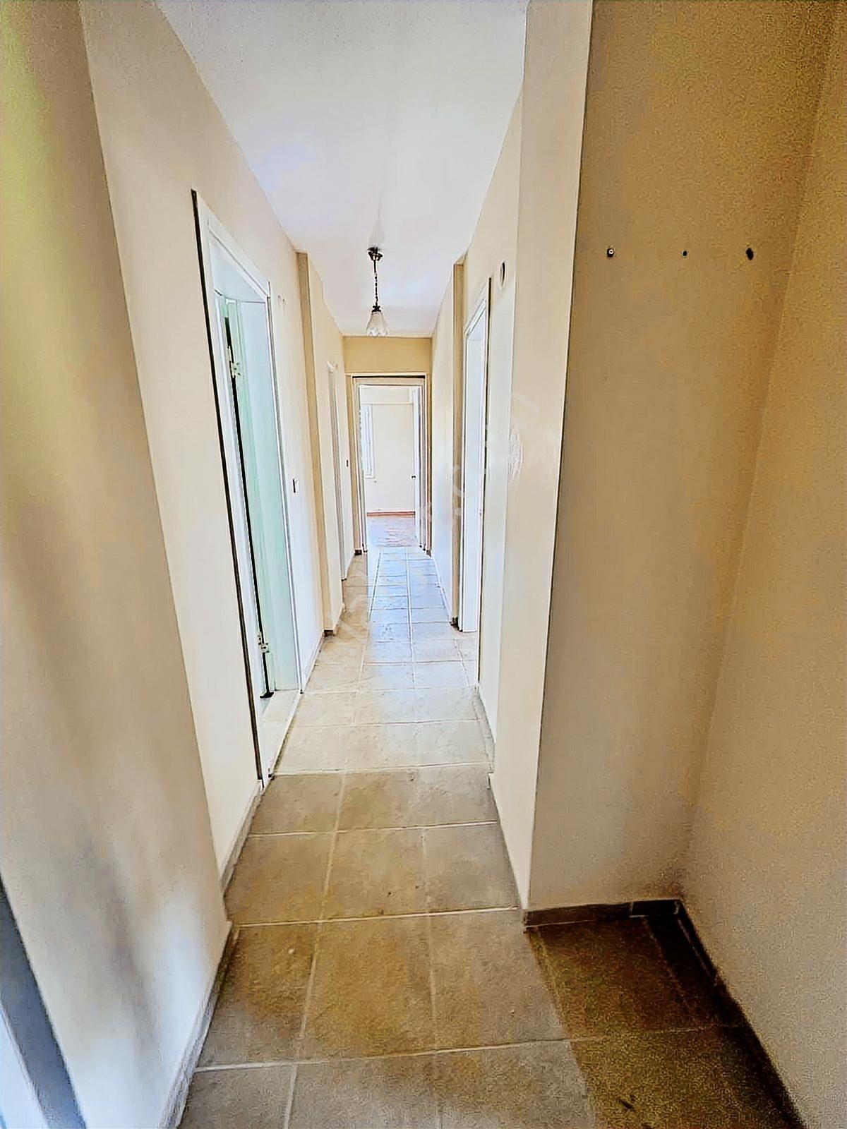Karabağlar'da 2+1 90 M2 Geniş Site İçi Kiralık Daire - Görsel 26