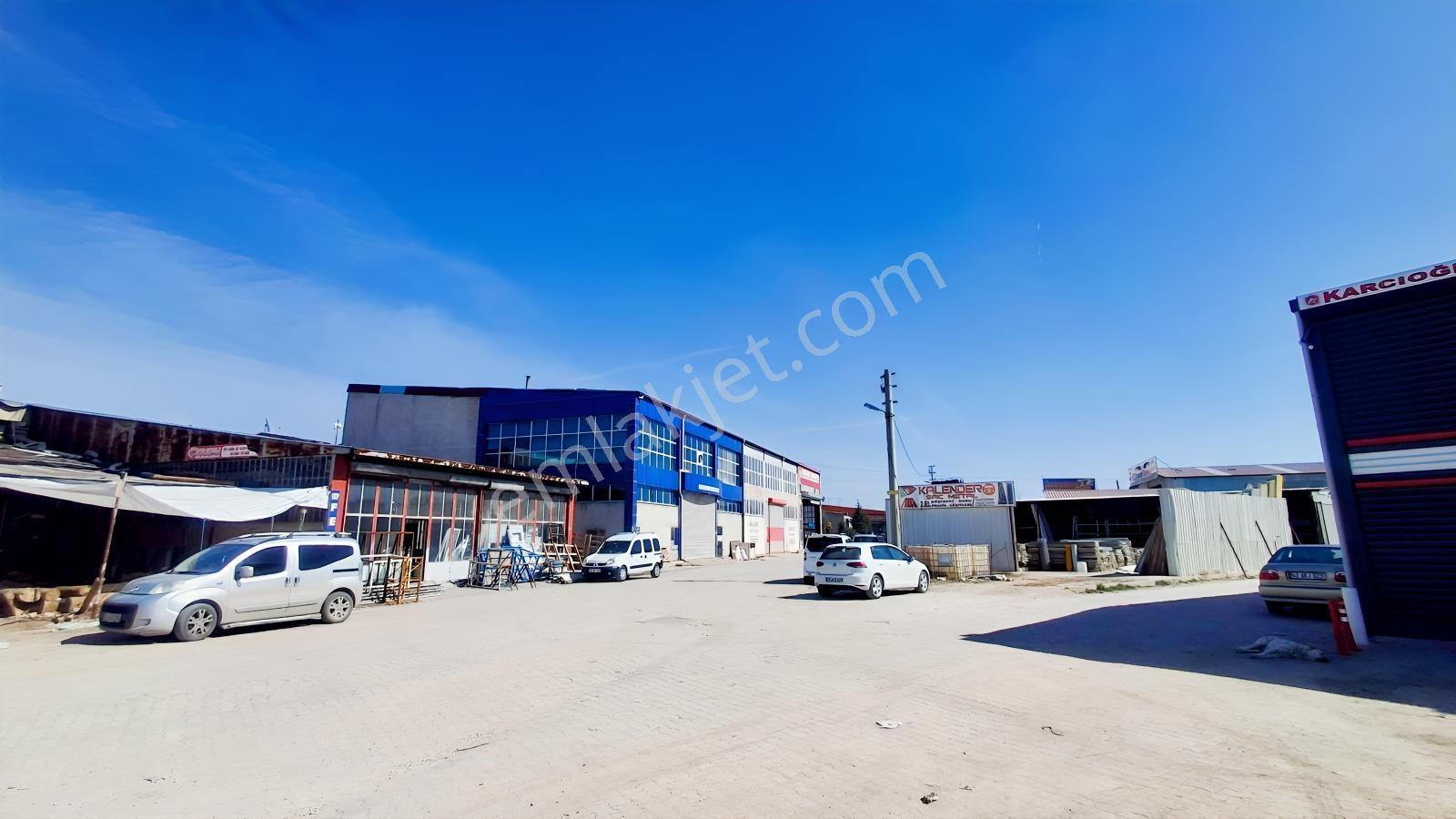 2.sanayi Satılık Dükkan 300 M2 Güney Köşe Önü Açık Anayola Yakın - Görsel 4