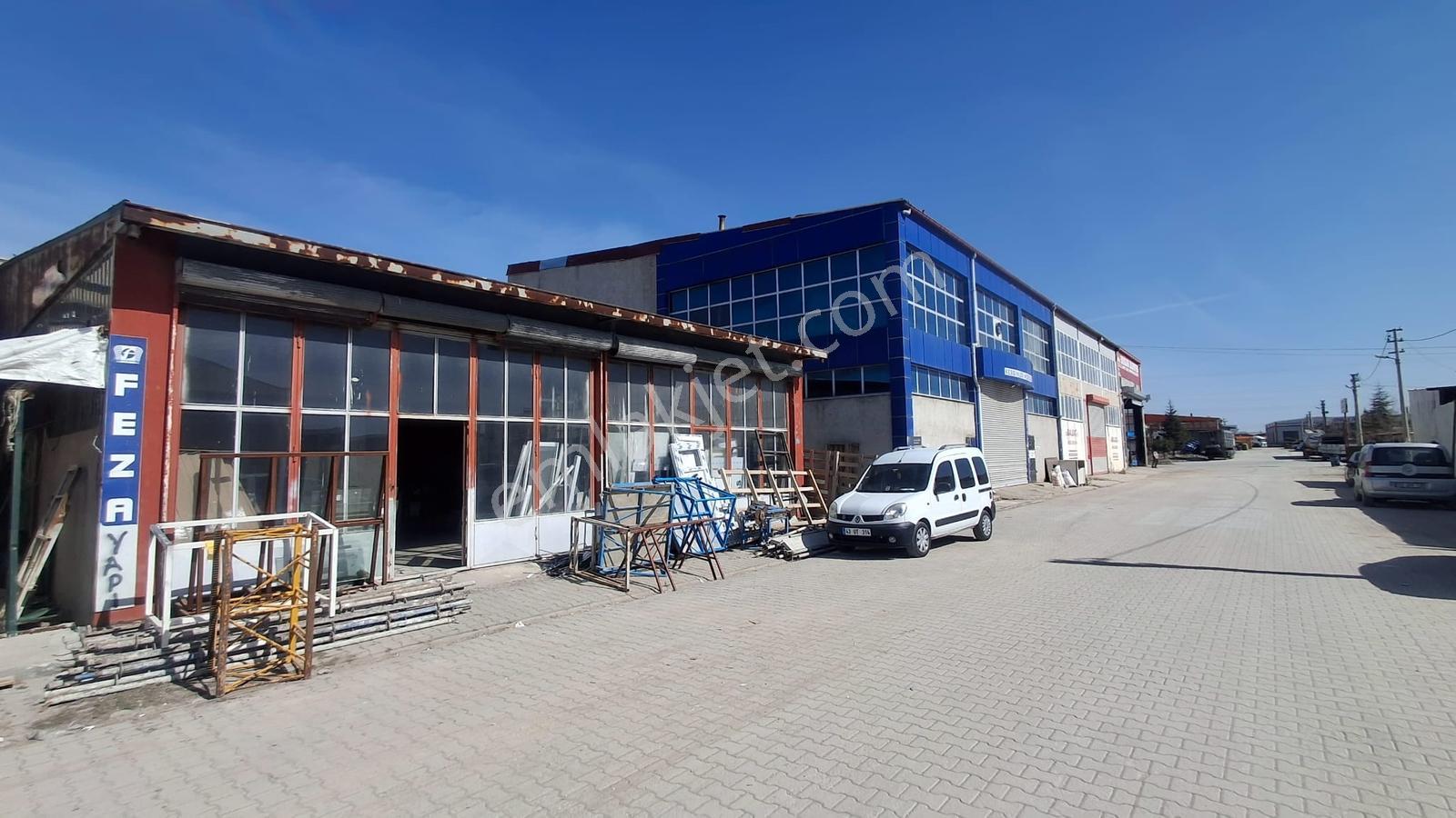 2.sanayi Satılık Dükkan 300 M2 Güney Köşe Önü Açık Anayola Yakın - Görsel 26