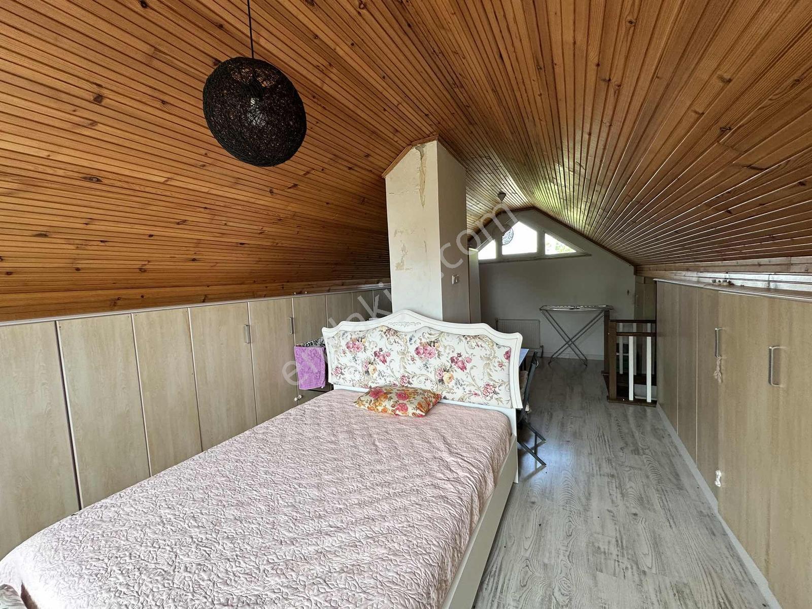 Tarcanlar'dan Atakent Sitesinde Özel Mimarisiyle Satılık Villa - Görsel 9