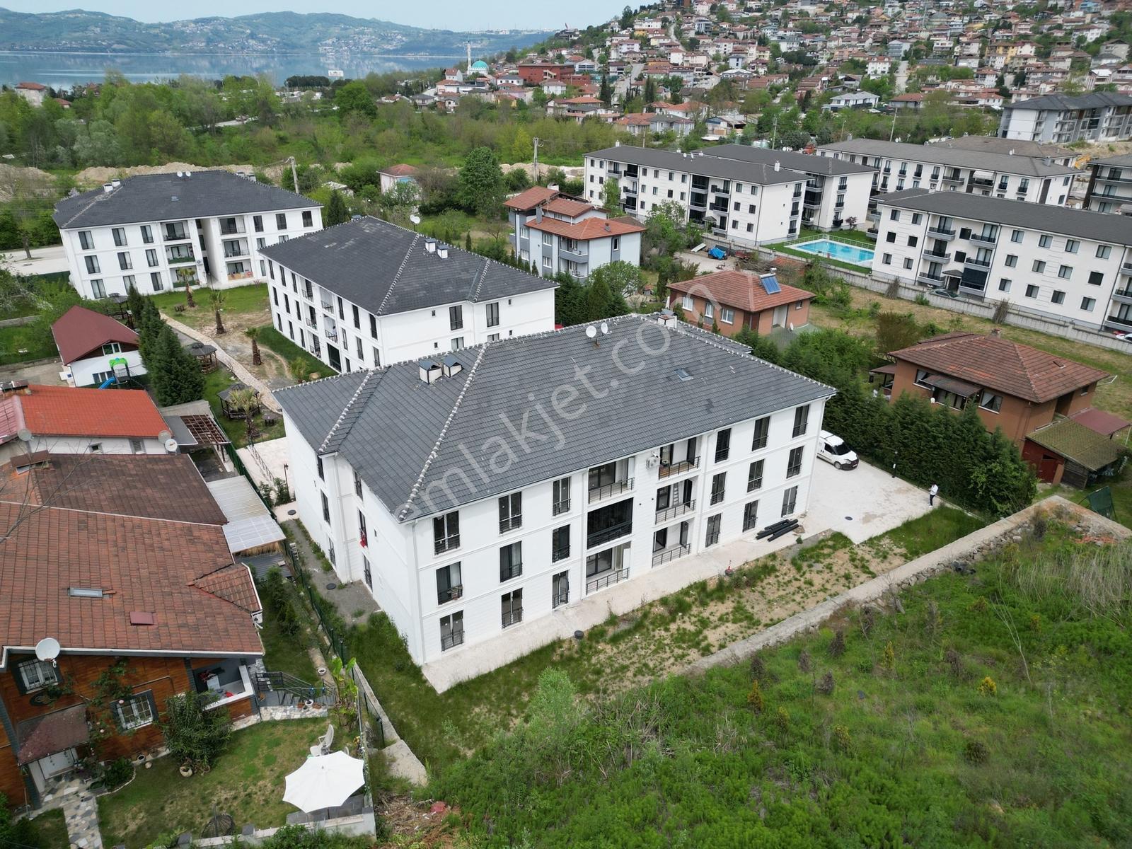 Turyaptan Sapanca Ünlüce Havuzlu Sitede Ayrı Mutfaklı 3+1 Daire - Görsel 22