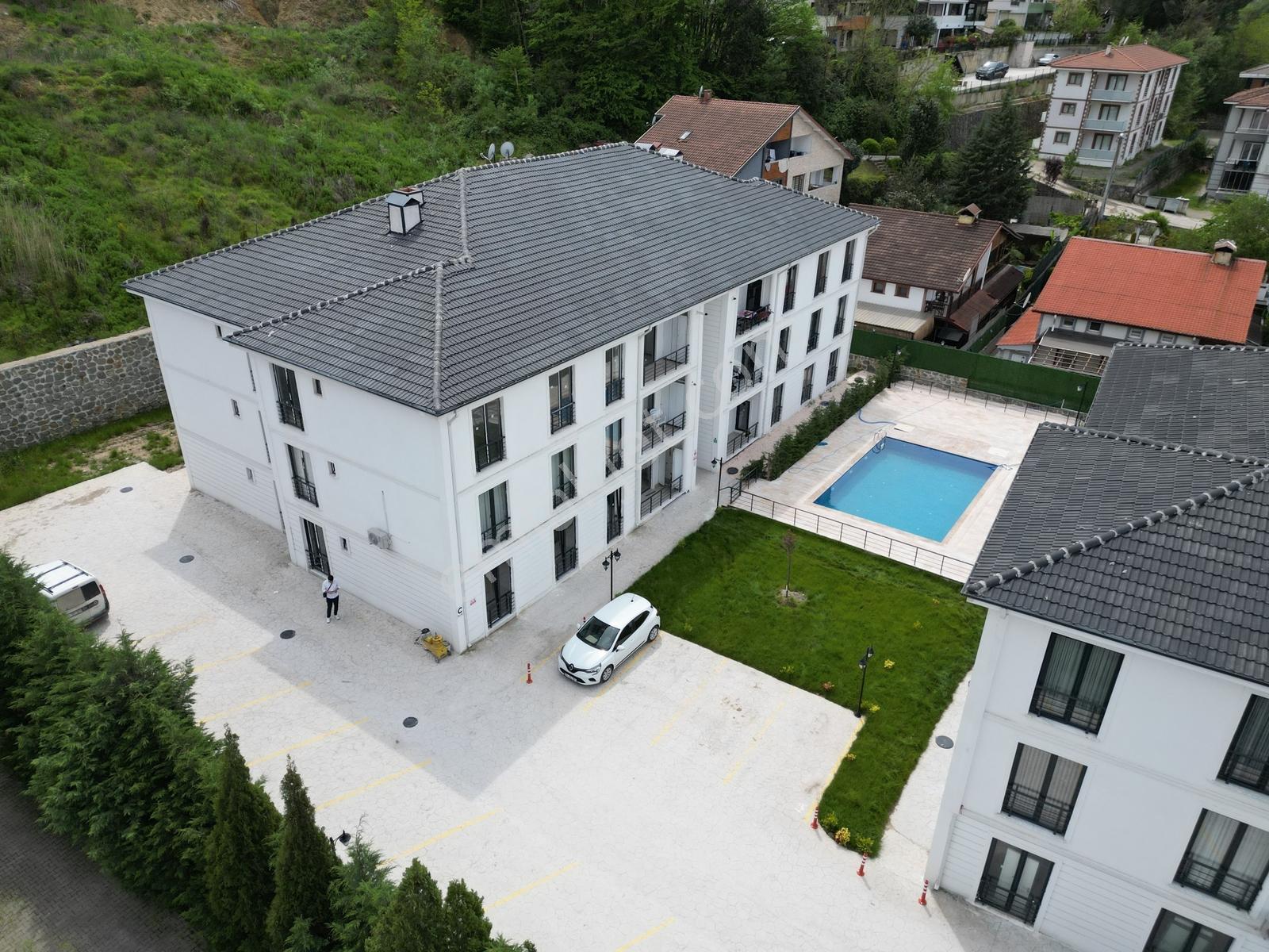 Turyaptan Sapanca Ünlüce Havuzlu Sitede Ayrı Mutfaklı 3+1 Daire - Görsel 31