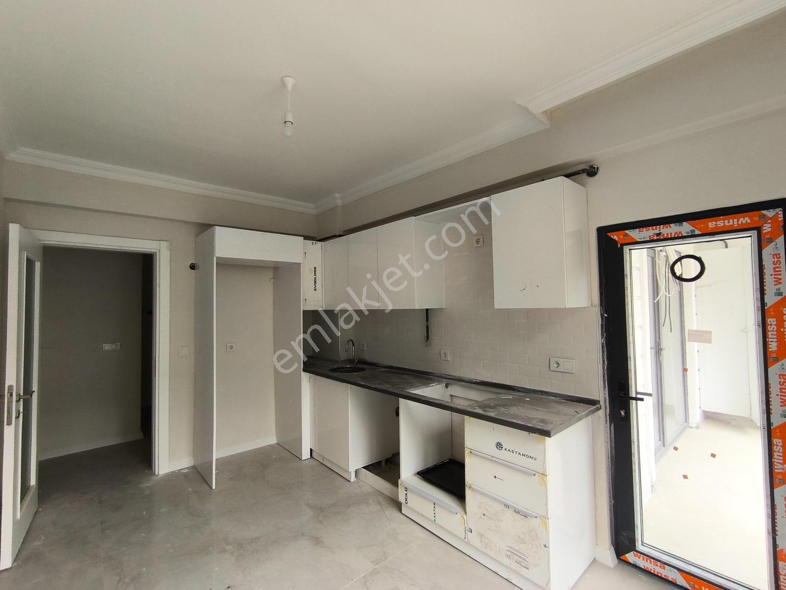 Turyaptan Sapanca Ünlüce Havuzlu Sitede Ayrı Mutfaklı 3+1 Daire - Görsel 16