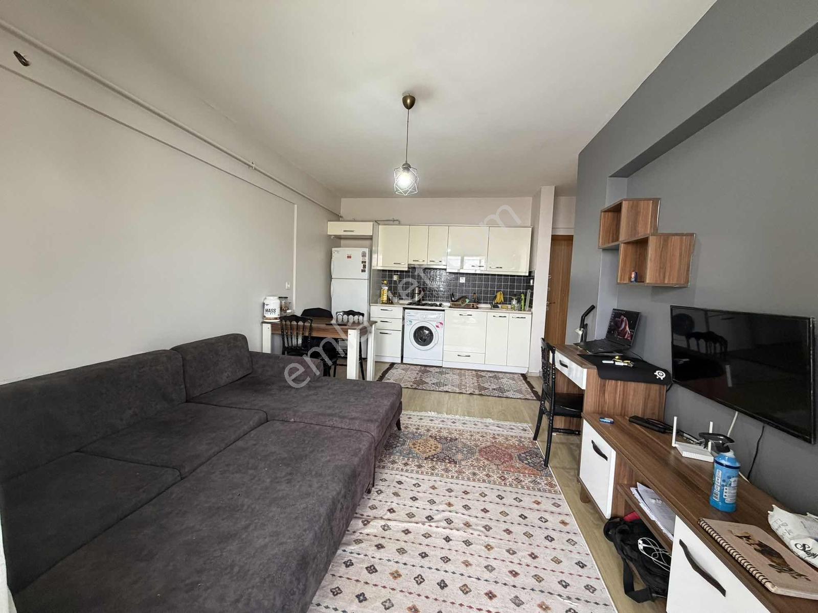 Satılık 1+1 Unigarden Sitesi Üniversite Girişi Yürüme 2dk