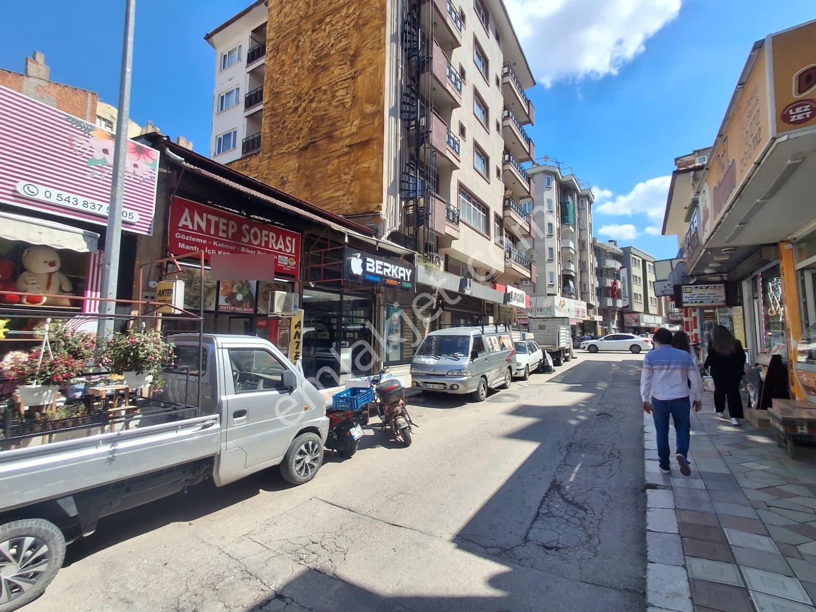 Ambar Yolu Yakın Devren Kiralık Gözlemeci 50m² İşlek Cadde Üzeri - Görsel 23