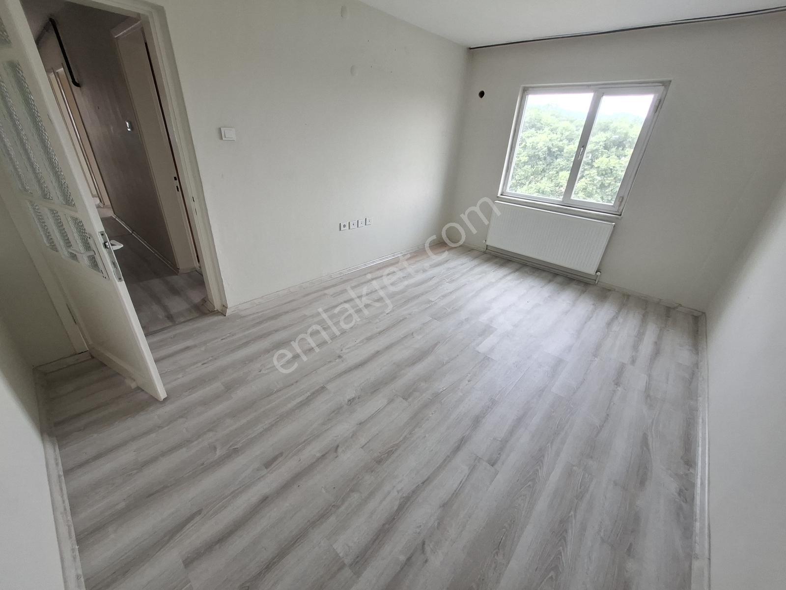 3+1 Kiralık Daire,sakin Konum, Masrafsız, Doğalgazlı, Ara Kat. - Görsel 5
