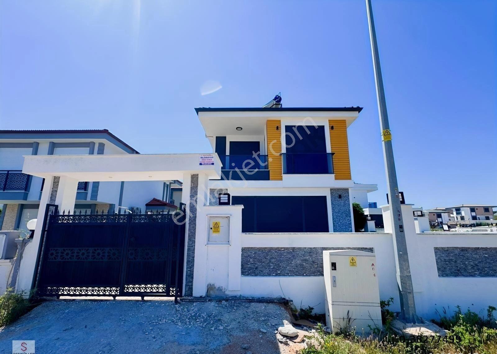 Didim Efeler Mahallesinde Havuzlu Eşyalı Tam Müstakil Lüks Villa - Görsel 15