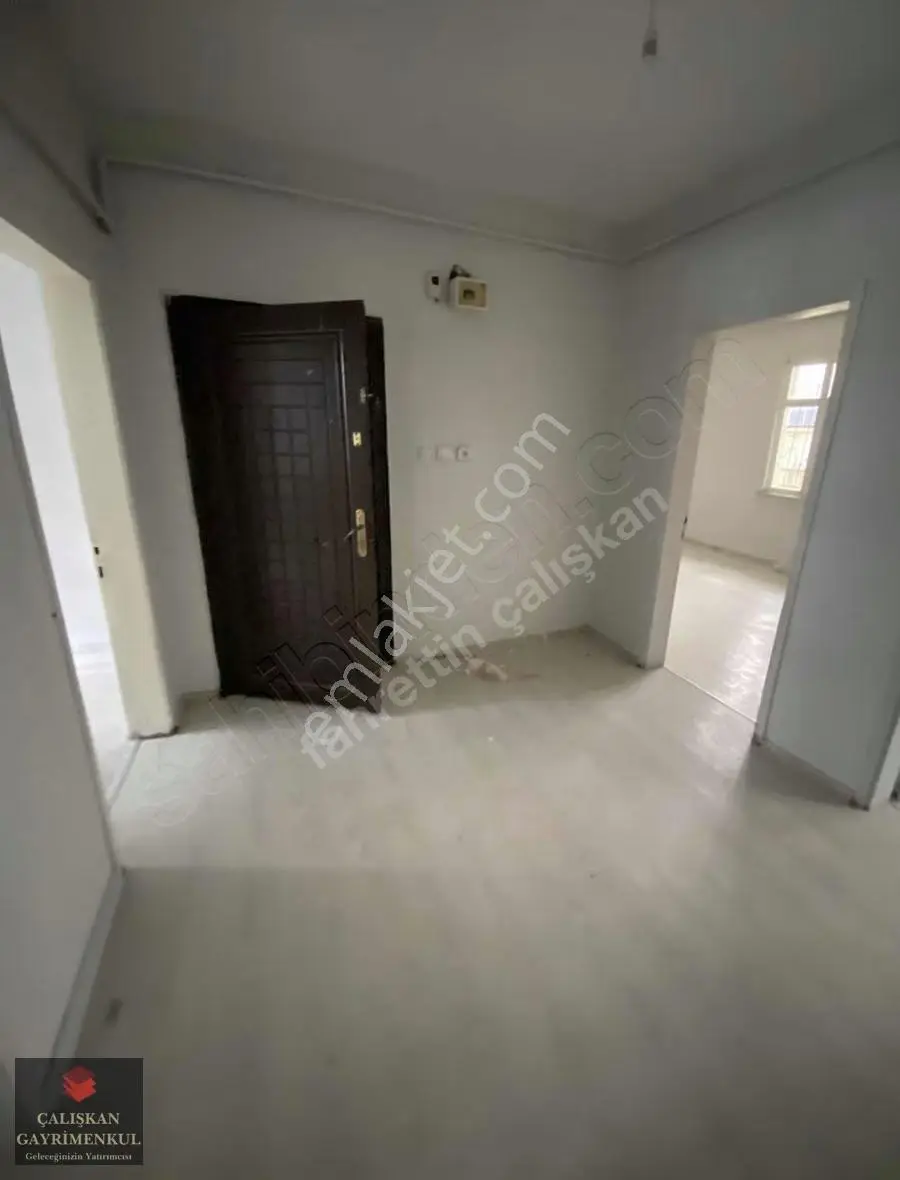Arnavutköy Yunus Emre Mahallesi Kiralık 2+1 Düz Giriş Bahçeli - Görsel 2