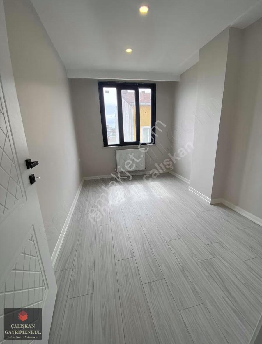 Arnavutköy Taşolukta Sıfır 2+1 Ara Kat Geniş Ve Ferah Daire - Görsel 25
