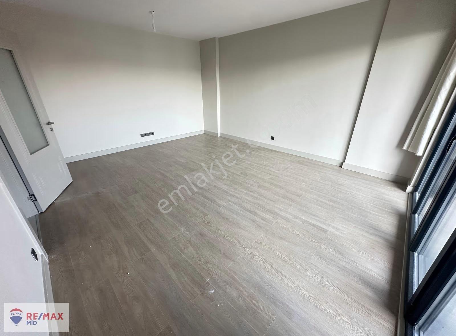 Remax Mid Emlak Konut Ebeveyn Banyolu Kiralık Arakat 2+1 Daire - Görsel 13