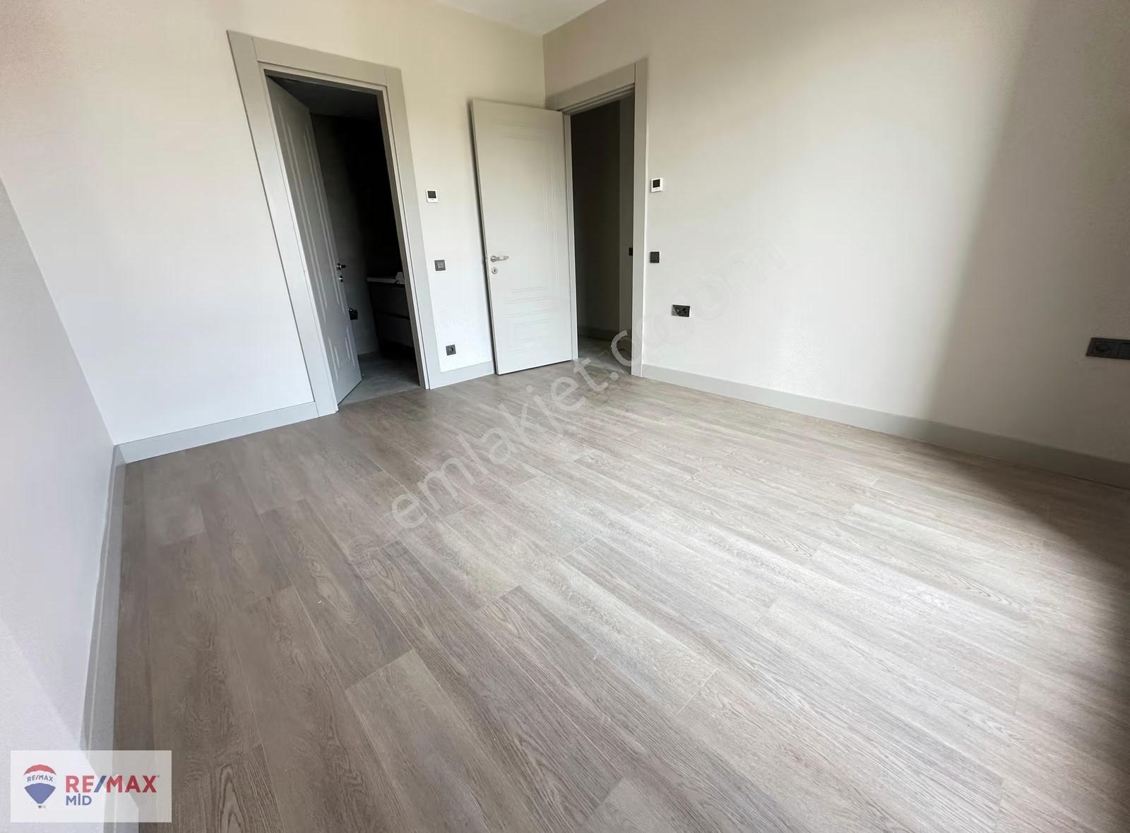Remax Mid Emlak Konut Ebeveyn Banyolu Kiralık Arakat 2+1 Daire - Görsel 24