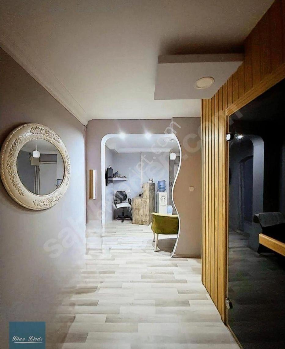 Kuşadası Kervansarayda Prestijli Konumda Satılık 1+1 - Görsel 9