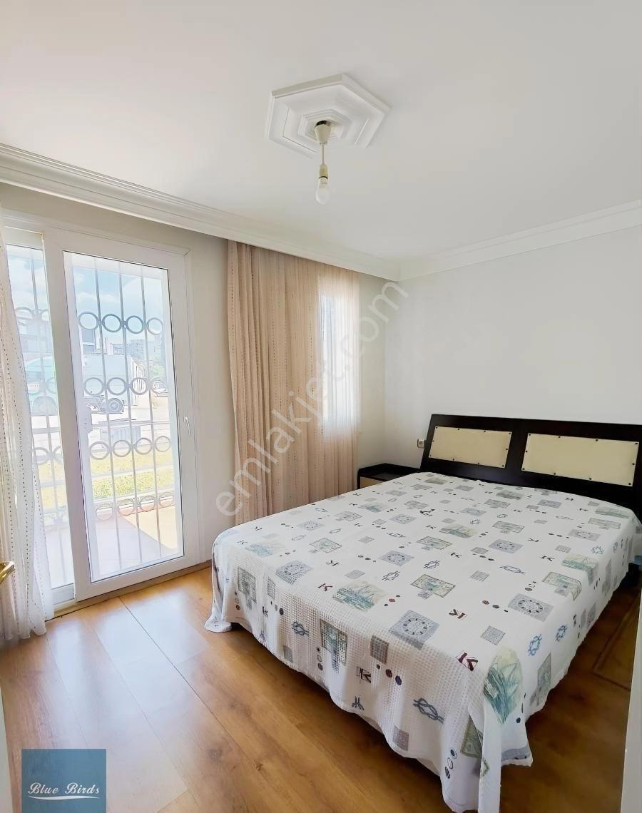 Kadınlar Denizi'nde Merkezi Lokasyonda Eşyalı Kiralık Villa - Görsel 14