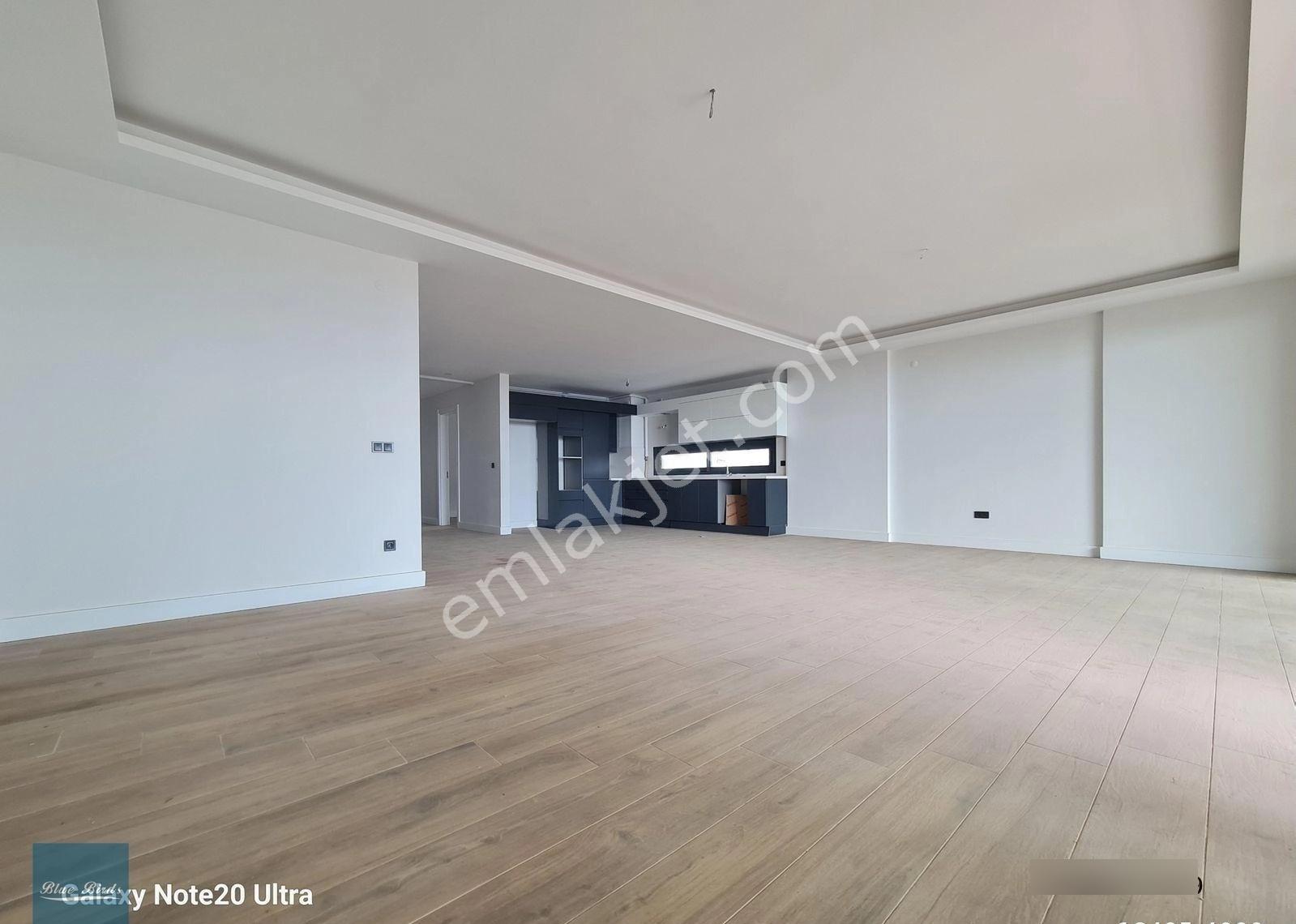 Değirmendere'de Kiralık 3+1 Full Manzaralı Rezidans Daire - Görsel 17