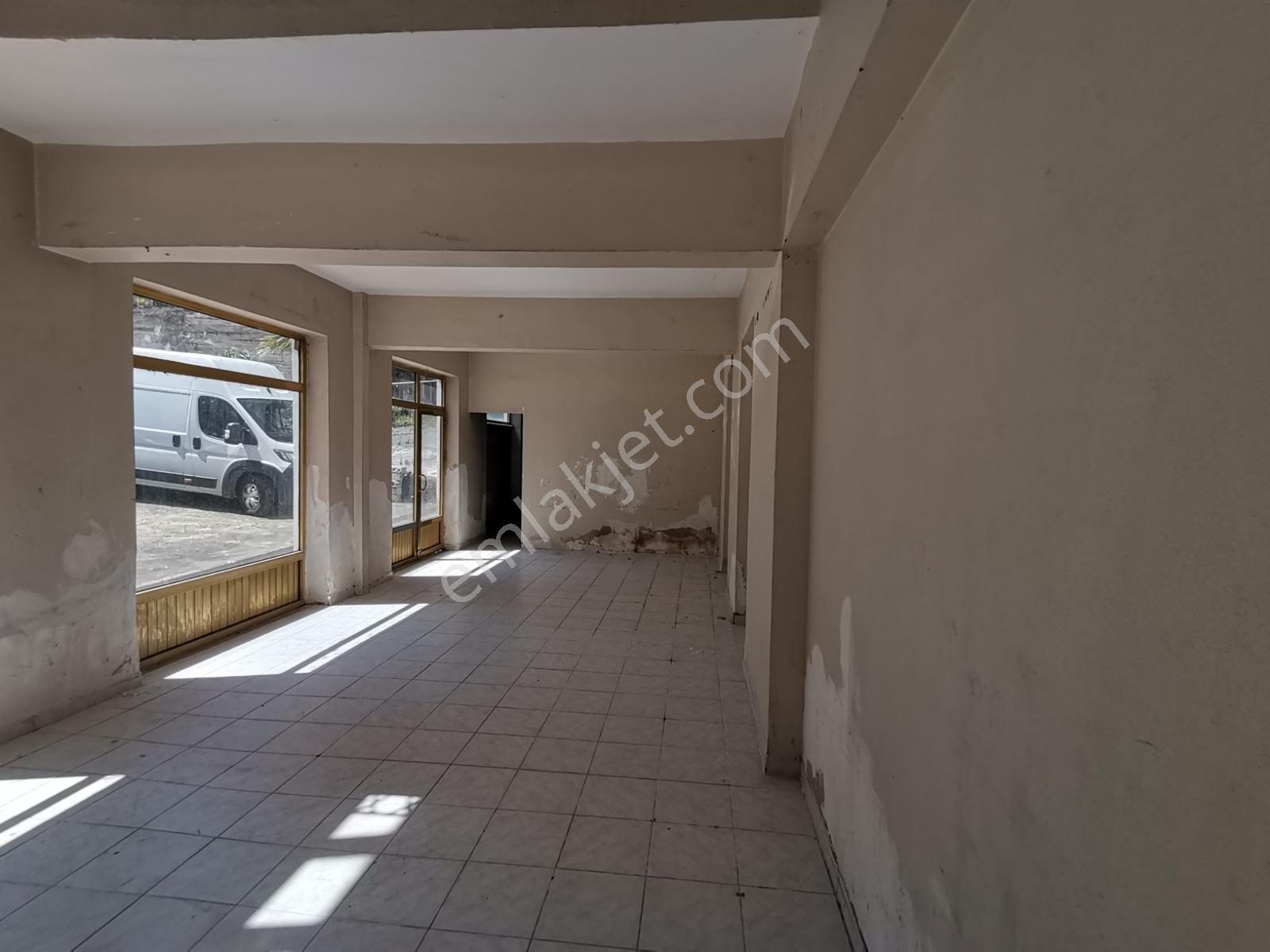 Söğütlü Mah. Kiralık Depolu Galeri Katlı Dükkan 135 Metrekare - Görsel 18