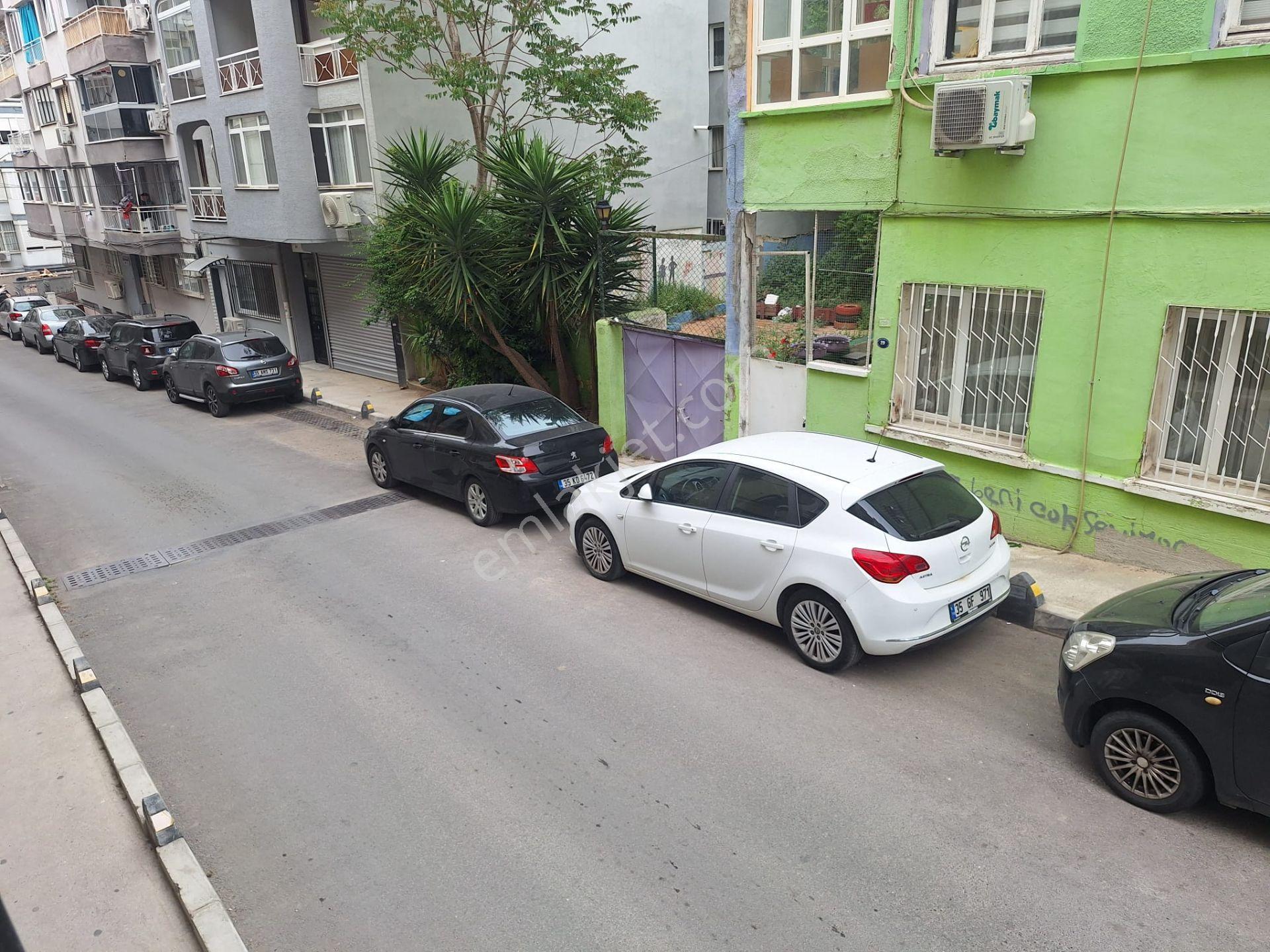 Halirıfatpaşa Sondurak Camlaraltı Koleji Mitatpaşa Cadde Yakını - Görsel 2