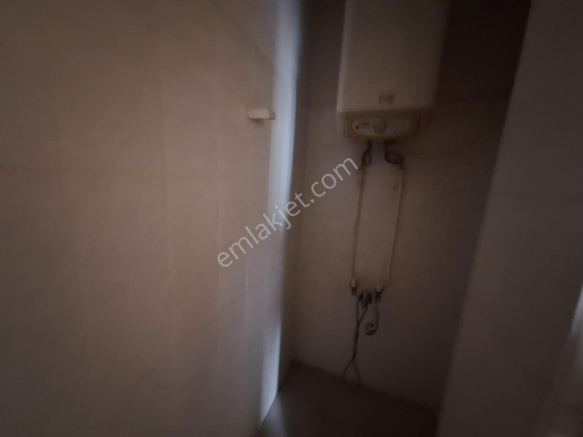 Halirıfatpaşa Sondurak Camlaraltı Koleji Mitatpaşa Cadde Yakını - Görsel 5