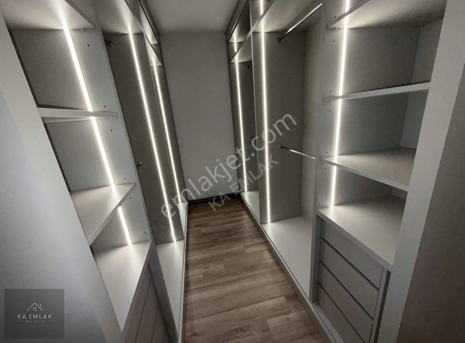 Döşemealtı Altınkalede 978m² Arsa İçinde İskanlı Ultra Lüks 4+1 - Görsel 3
