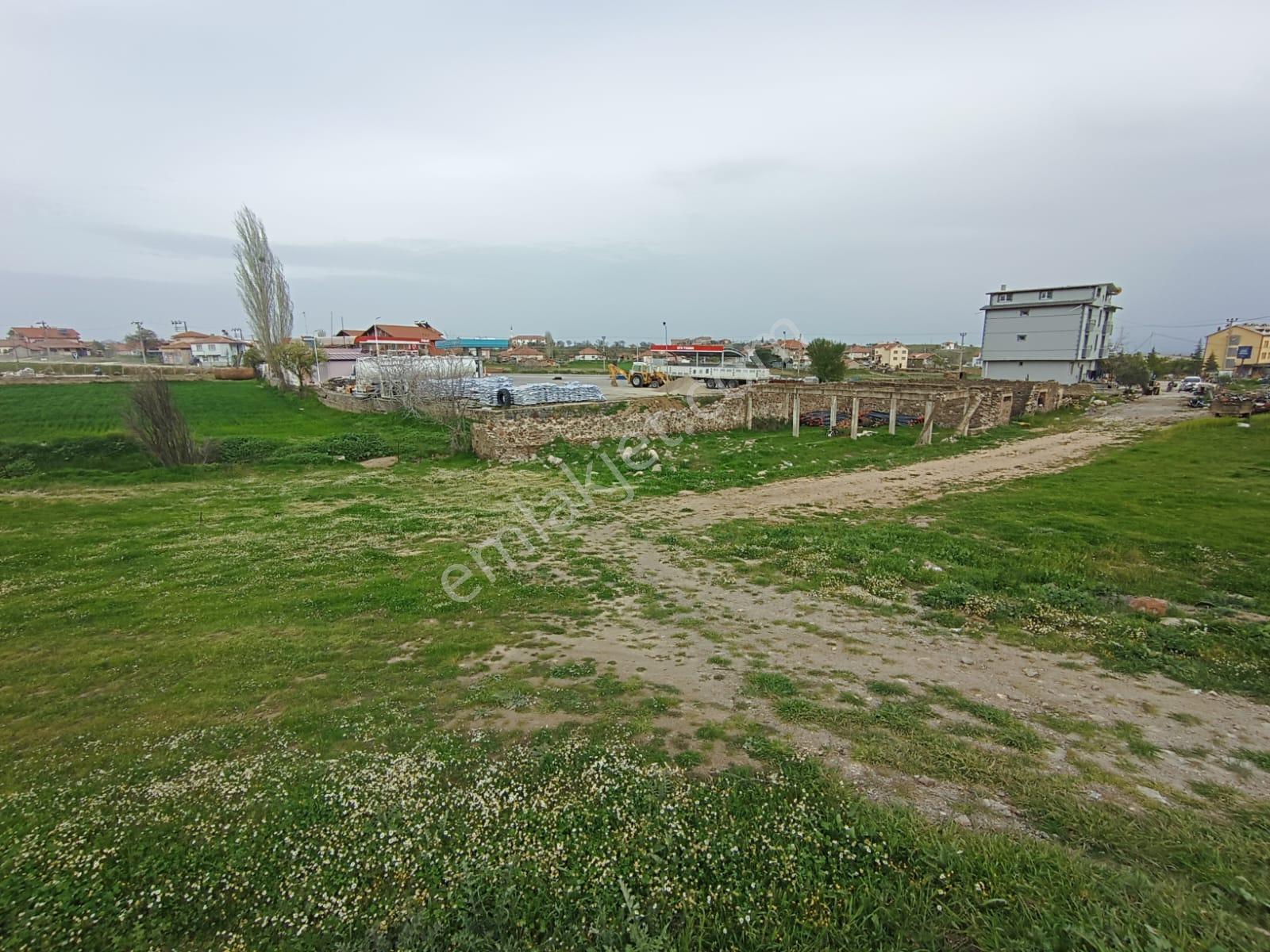 Satılık İmarlı 323 M2 Arsa Eşme Alaşehir Yolu Üzeri