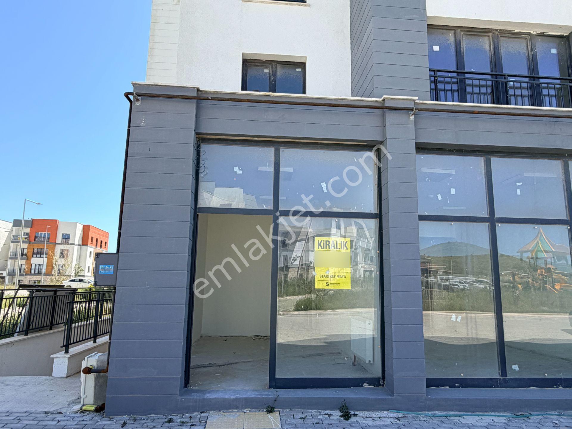 Seferihisar Toki Önü Açık Çift Bölmeli Kiralık Sıfır Köşe Dükkan - Görsel 21