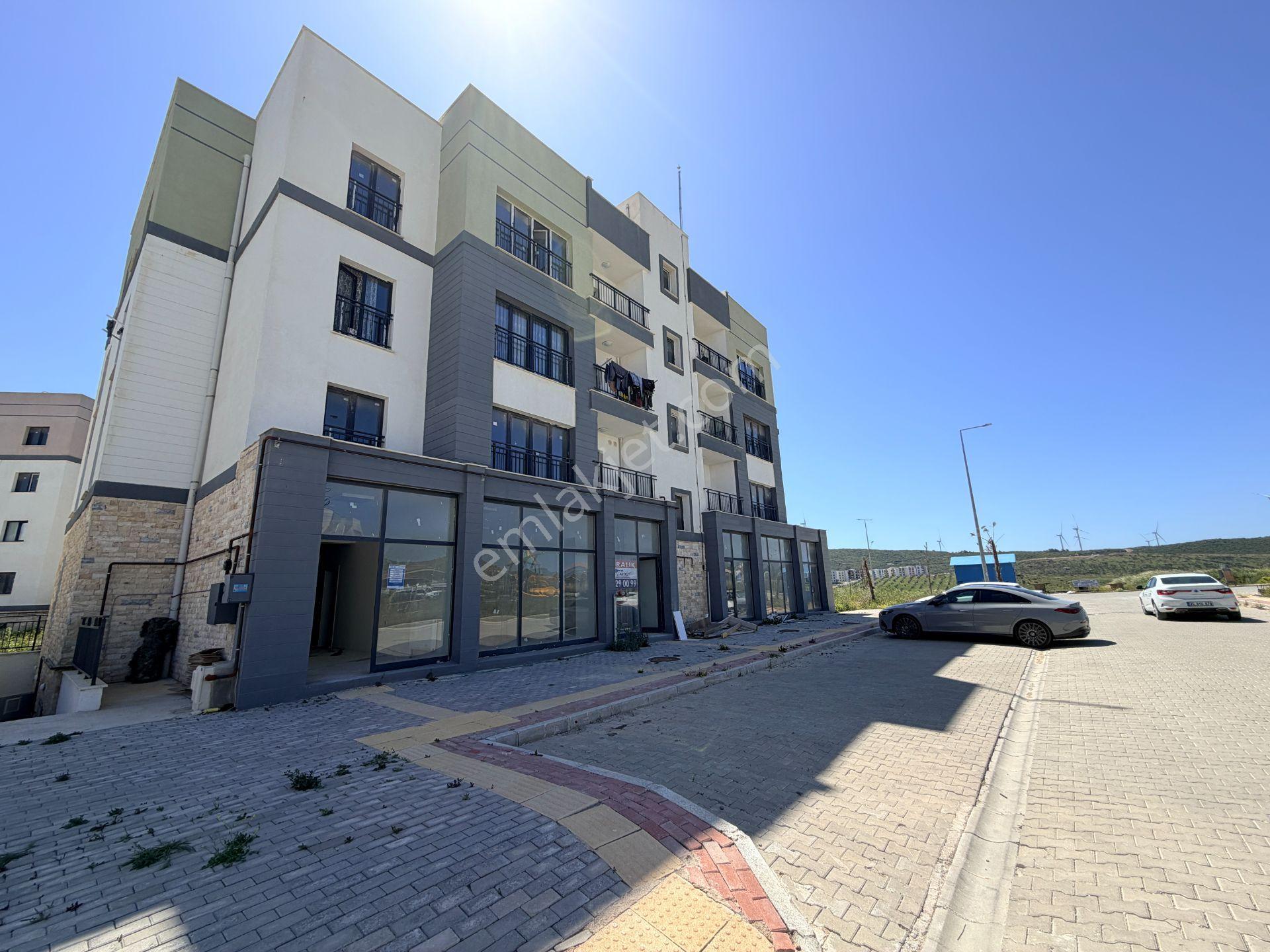 Seferihisar Toki'de Ana Yol Üzerinde Çift Bölmeli Kiralık Dükkan - Görsel 7