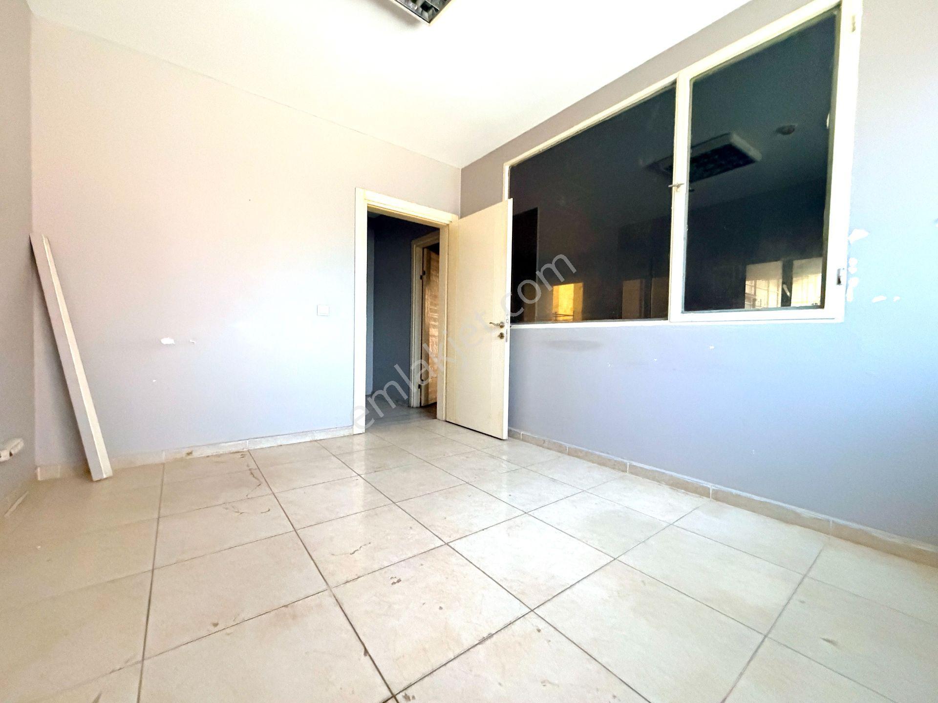 4. Sanayi Genç Bina Kiralık Tek Katta 250 M2 Vinçli Kdvli Dükkan - Görsel 18