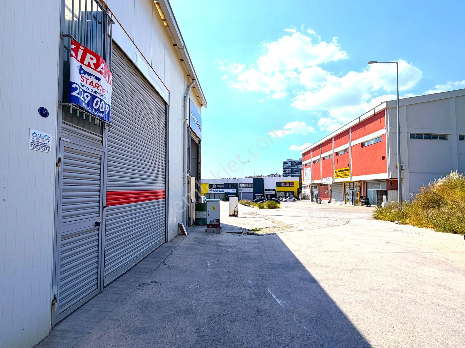 4. Sanayi Genç Bina Kiralık Tek Katta 250 M2 Vinçli Kdvli Dükkan - Görsel 4