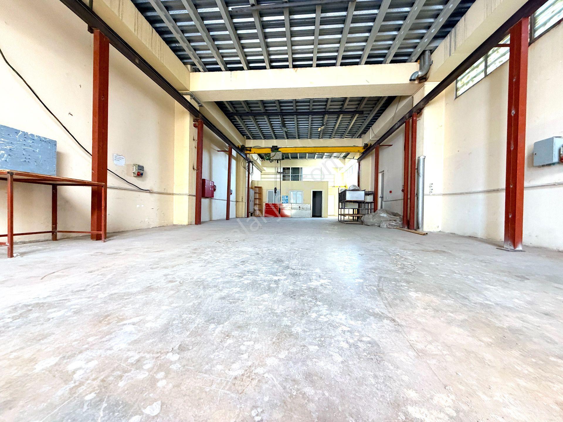 4. Sanayi Genç Bina Kiralık Tek Katta 250 M2 Vinçli Kdvli Dükkan - Görsel 24