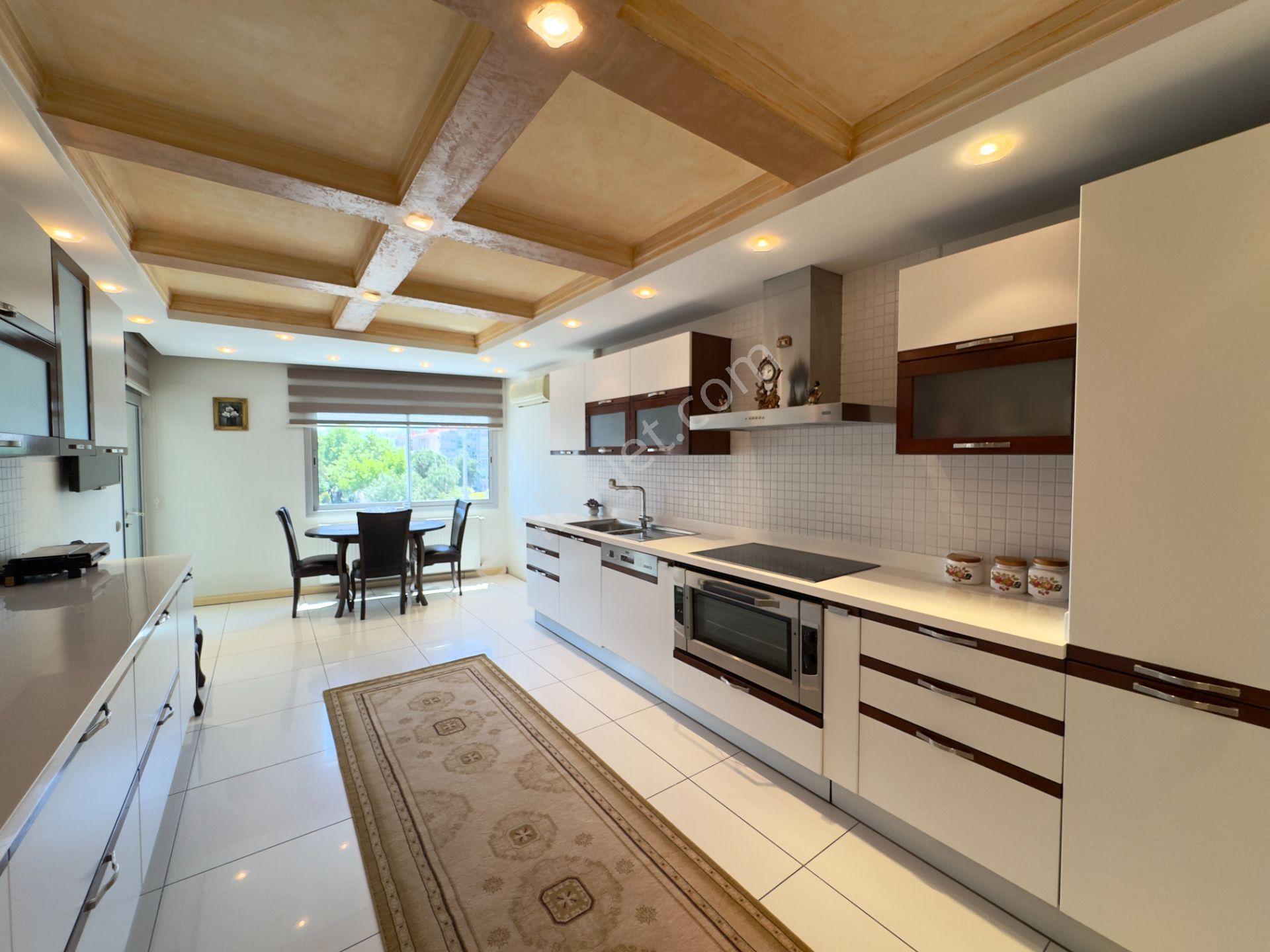 Girne Bulvarı'nda Köşe Cephe/müstakil Ev Ferahlığında, 280m2, 4+1 - Görsel 11