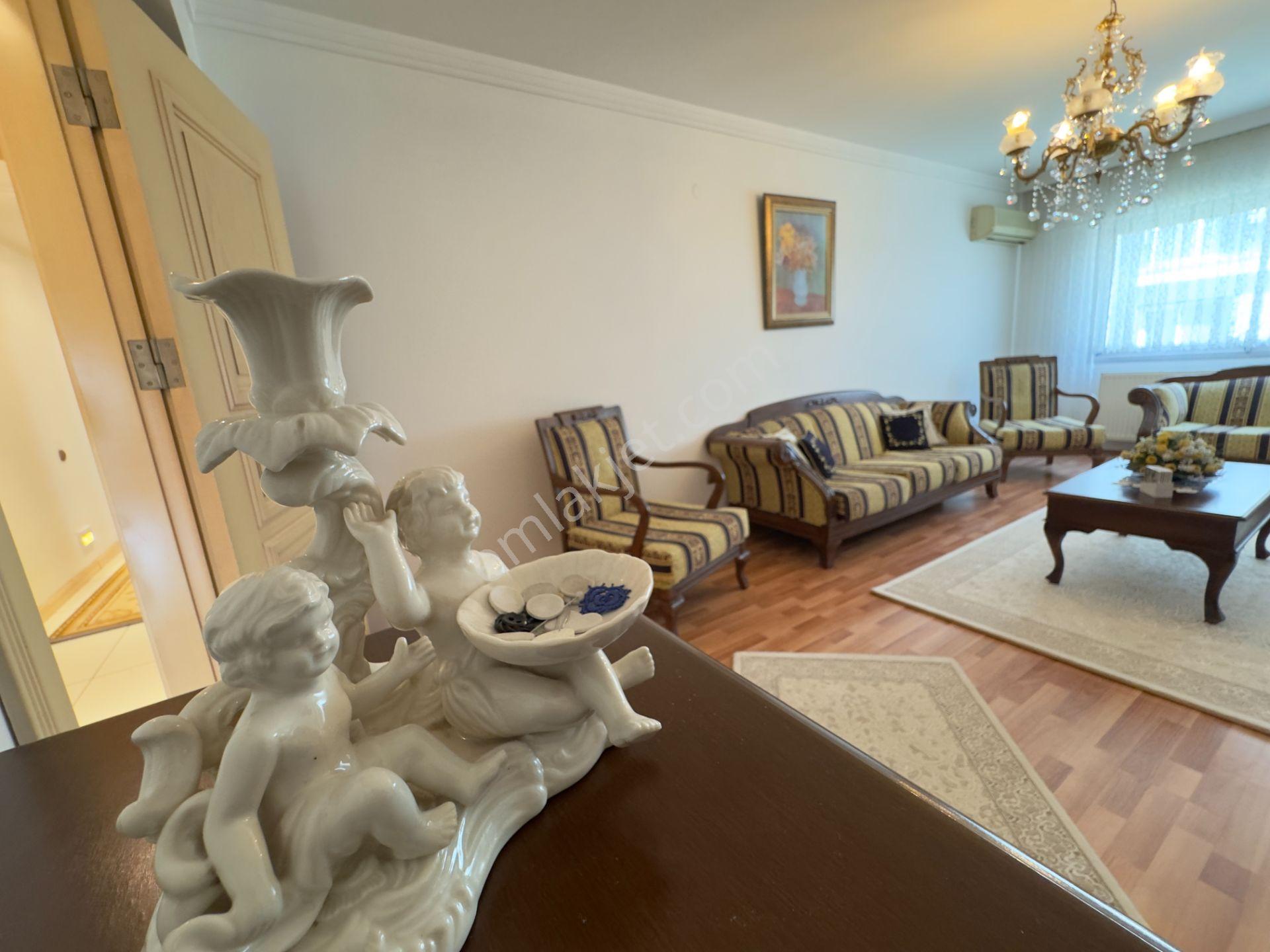 Girne Bulvarı'nda Köşe Cephe/müstakil Ev Ferahlığında, 280m2, 4+1 - Görsel 18