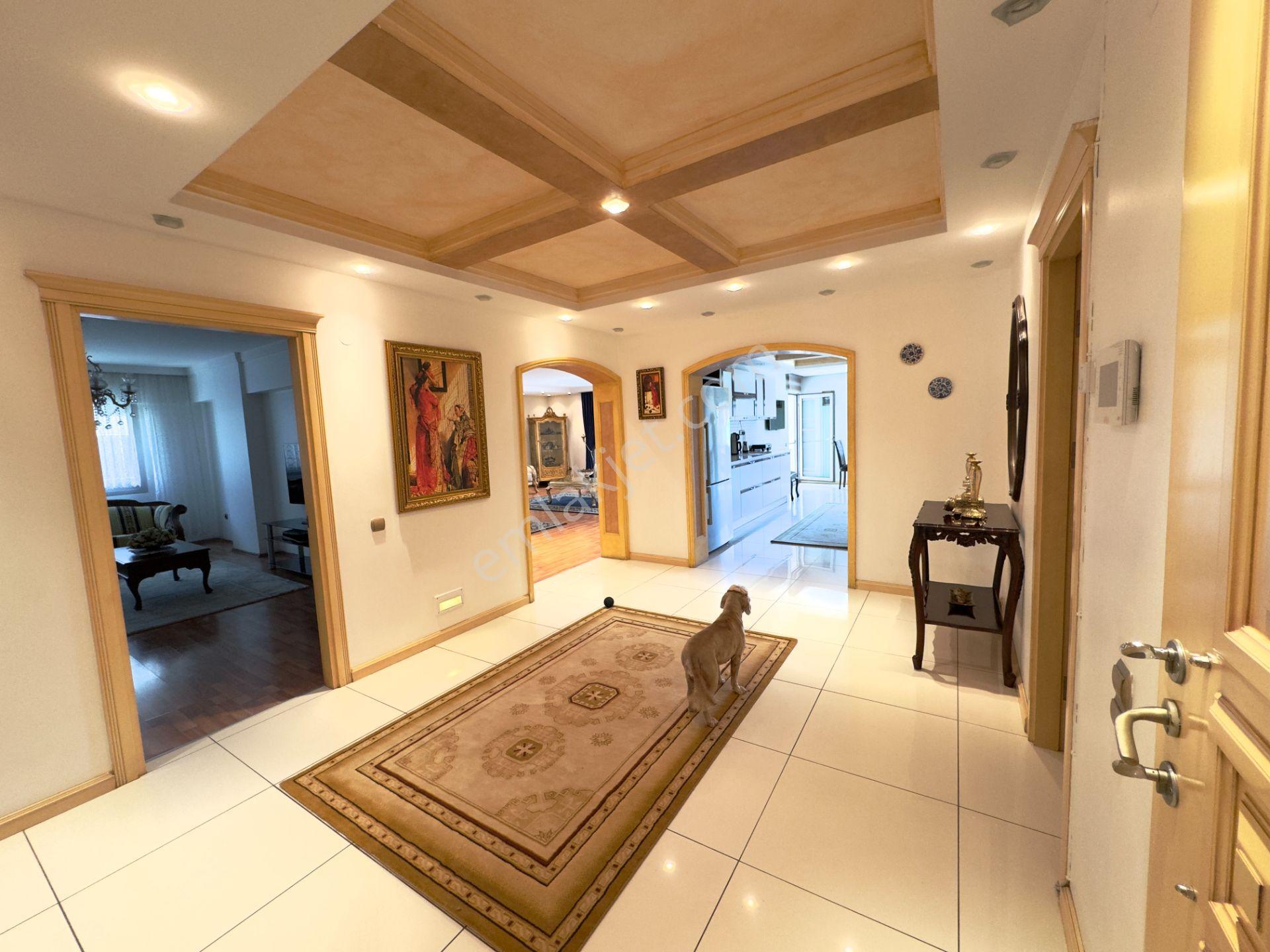Girne Bulvarı'nda Köşe Cephe/müstakil Ev Ferahlığında, 280m2, 4+1 - Görsel 14