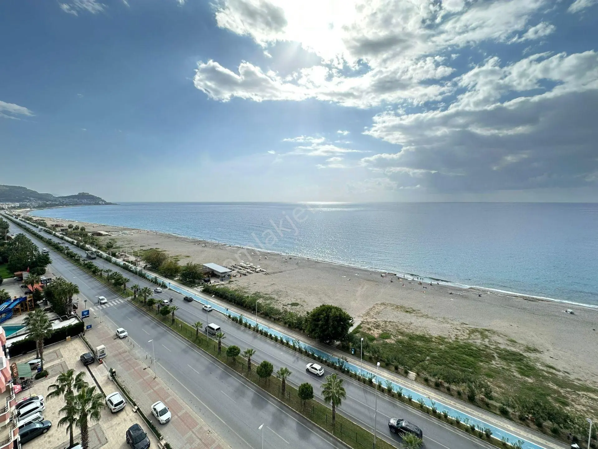 Alanya Mahmutlar’da Denize Sıfır, Panoramik Deniz Manzaralı Ultra Lüks 4+1 Dubleks - Görsel 3