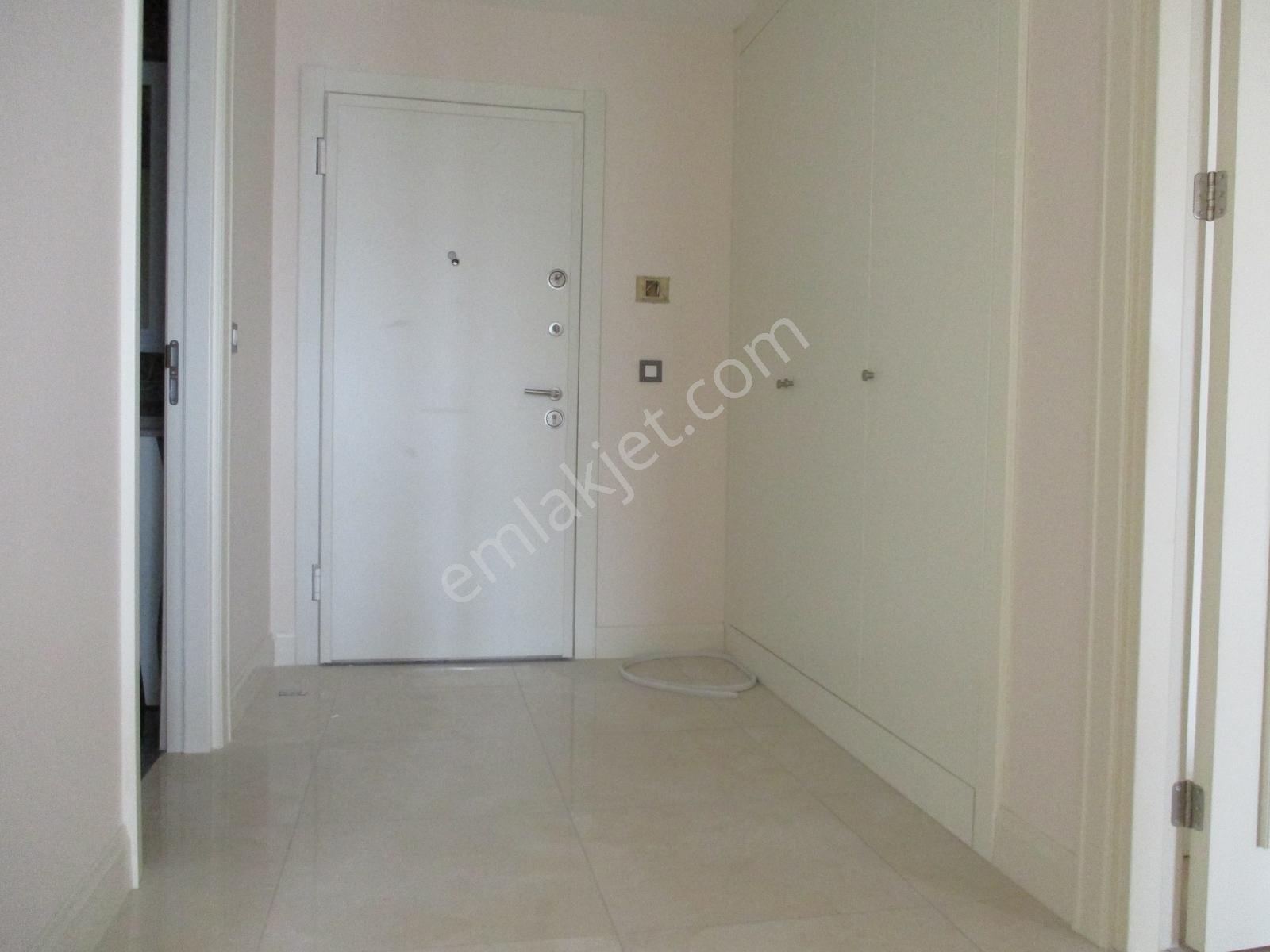 Viport Venezia'da Avm Mnz İki Banyo Kiralık 2+1 Daire - Görsel 9