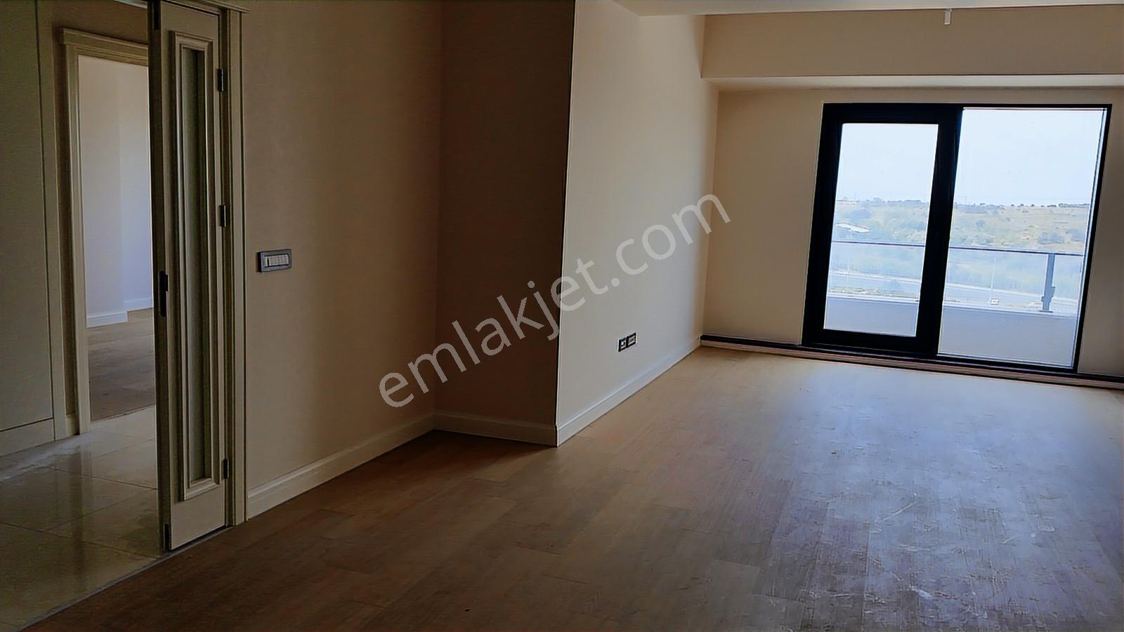 Viport Venezia'da Avm Mnz İki Banyo Kiralık 2+1 Daire - Görsel 4