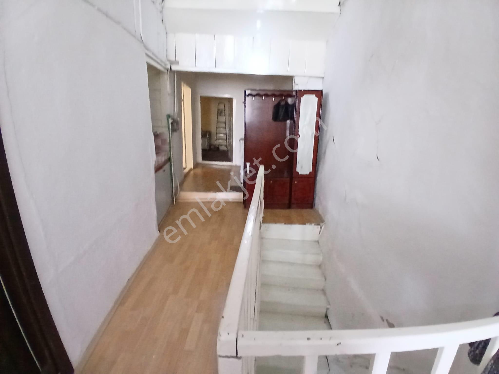 Akçay Emlak'tan Akşehir Seyyid Mahmud Hayrani Türbesi Yanında Satılık İki Katlı Müstakil Ev - Görsel 24
