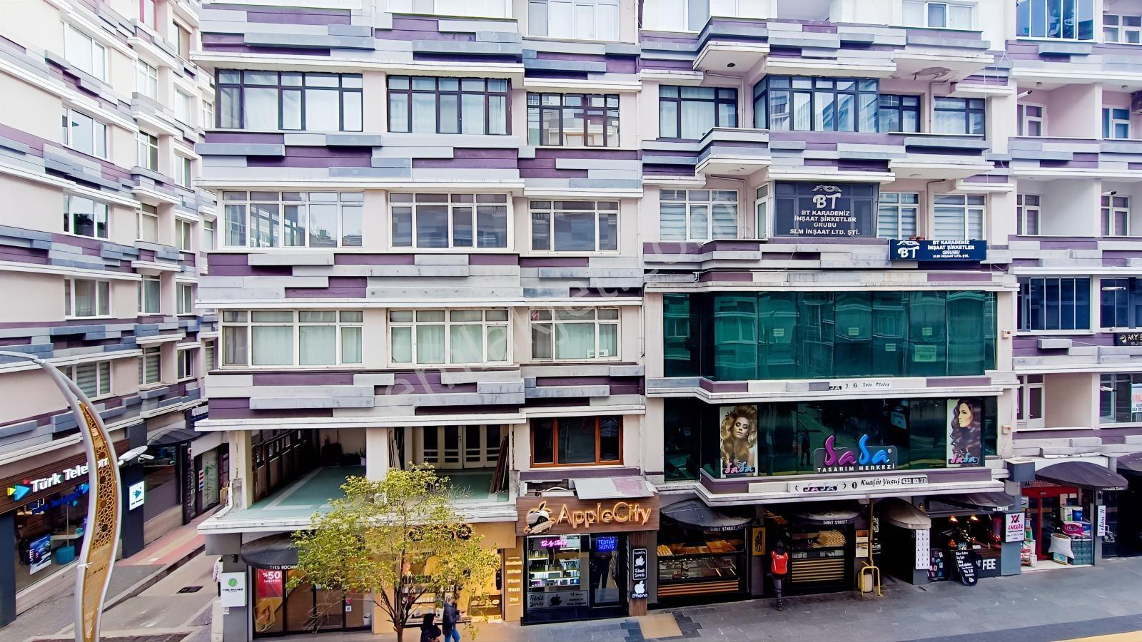 İlkadım Çiftlik Caddesi 3+1 Satılık Daire - Görsel 2