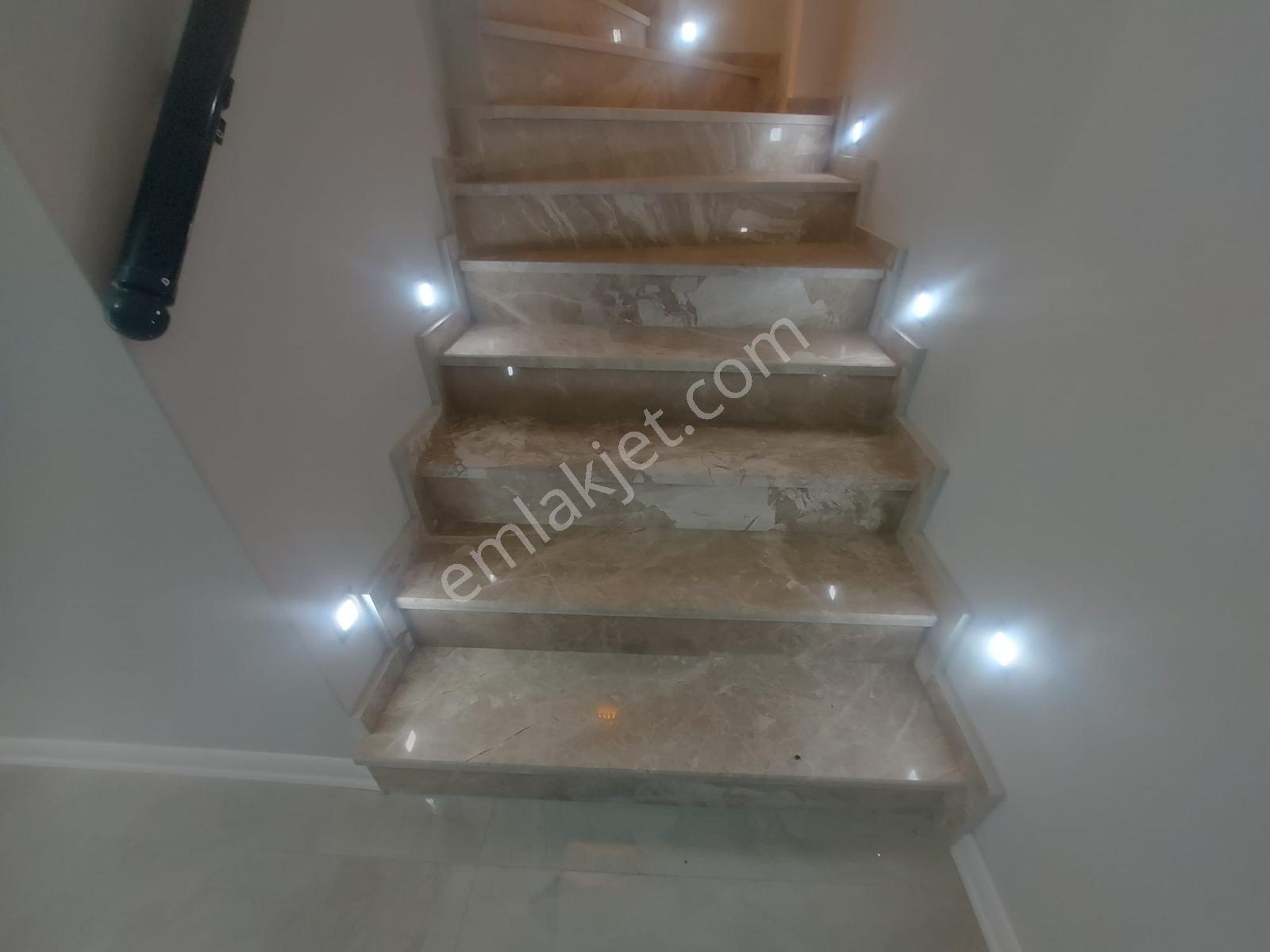 Menyap'tan Yeniçiftlikte 316 M2 Arsa İçinde Havuzlu 4+1 Villa - Görsel 15