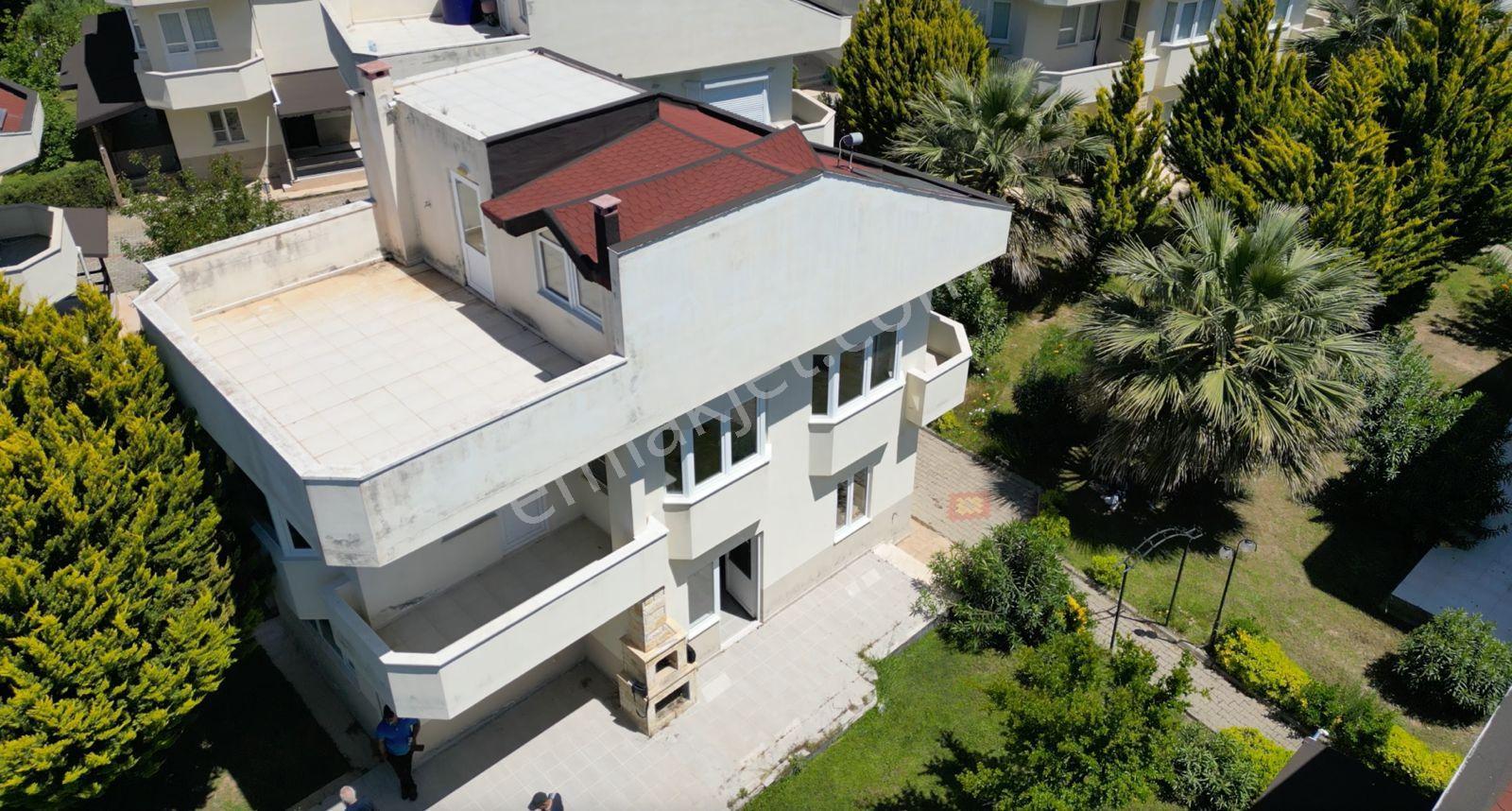 Gömeç Sahilde Müstakil Havuzu Ve İskelesi Olan Satılık 4+1 Villa - Görsel 5