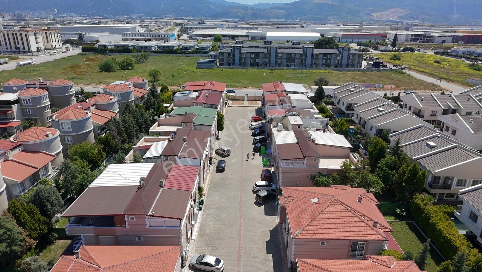 Karaali Villalar Bölgesinde Özel Tasarım 280 M2 Satılık Villa - Görsel 2