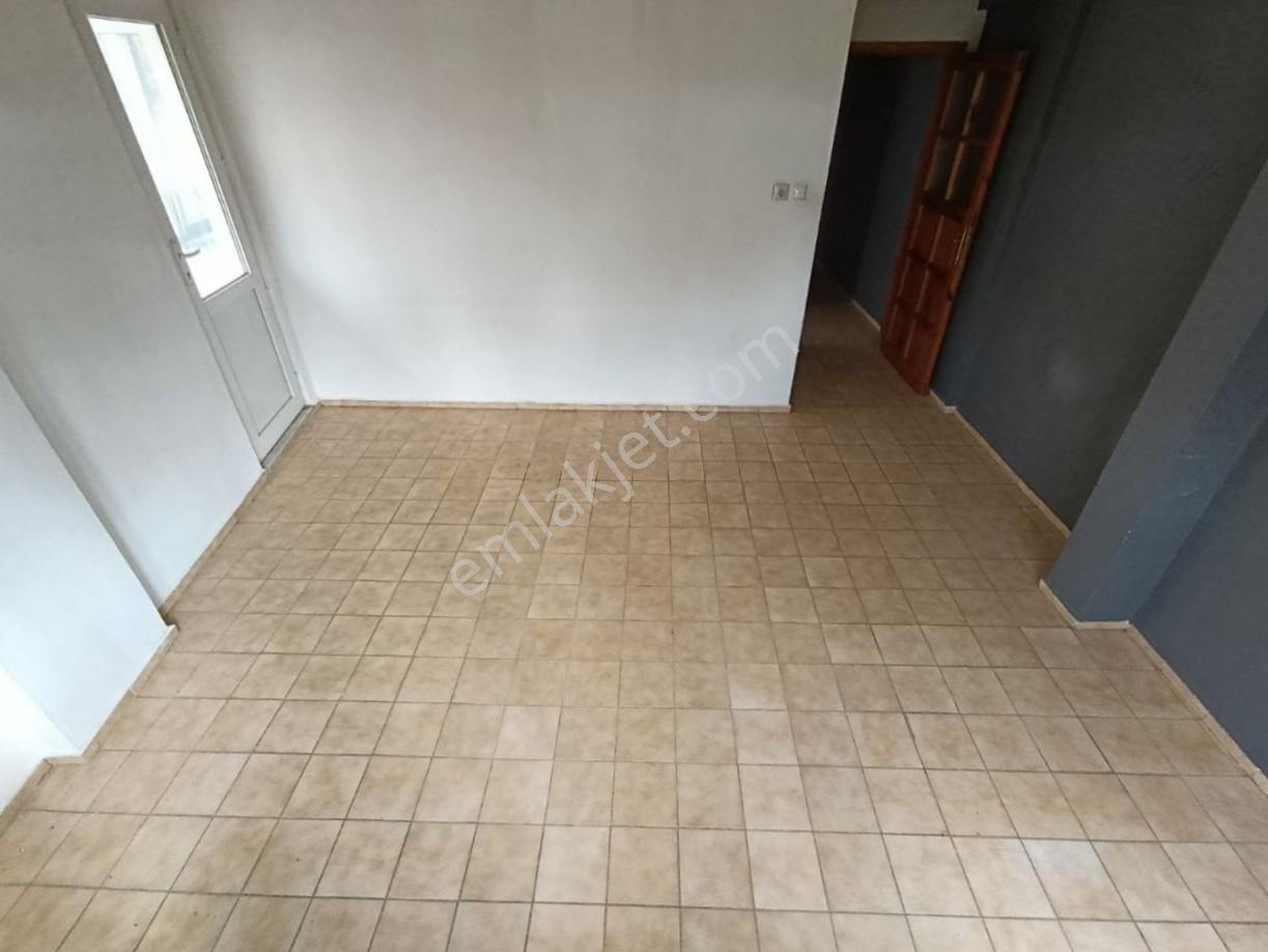 İkizçayda Dere Kenarı Ayrı Mutfaklı Ön Cephe Kiralık 2+1 Daire - Görsel 14