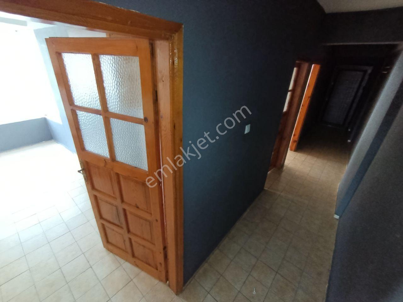 İkizçayda Dere Kenarı Ayrı Mutfaklı Ön Cephe Kiralık 2+1 Daire - Görsel 18