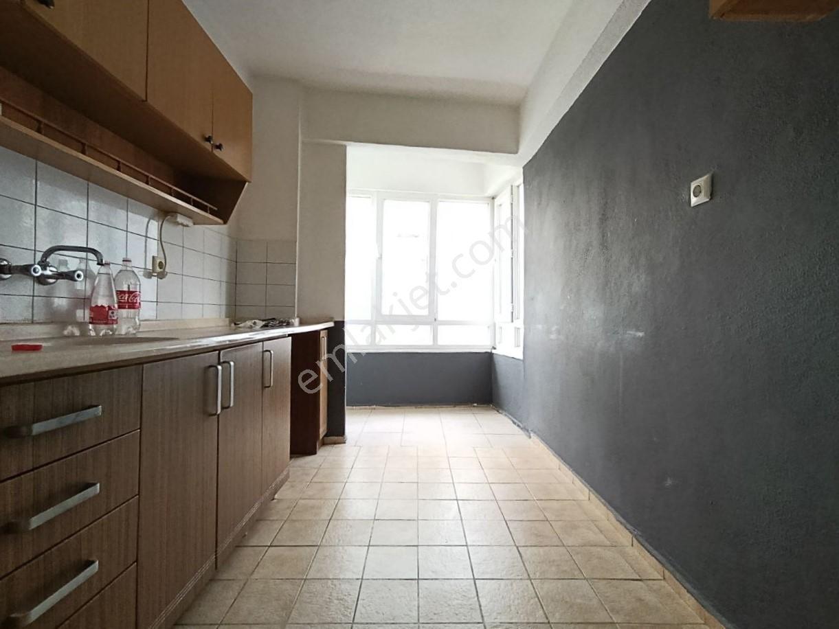 İkizçayda Dere Kenarı Ayrı Mutfaklı Ön Cephe Kiralık 2+1 Daire - Görsel 30