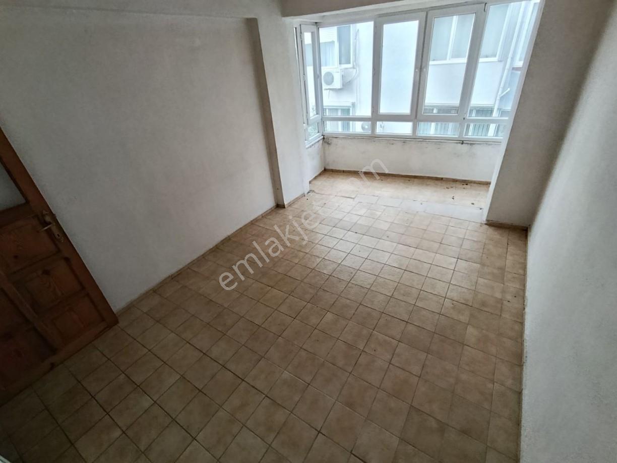 İkizçayda Dere Kenarı Ayrı Mutfaklı Ön Cephe Kiralık 2+1 Daire - Görsel 7