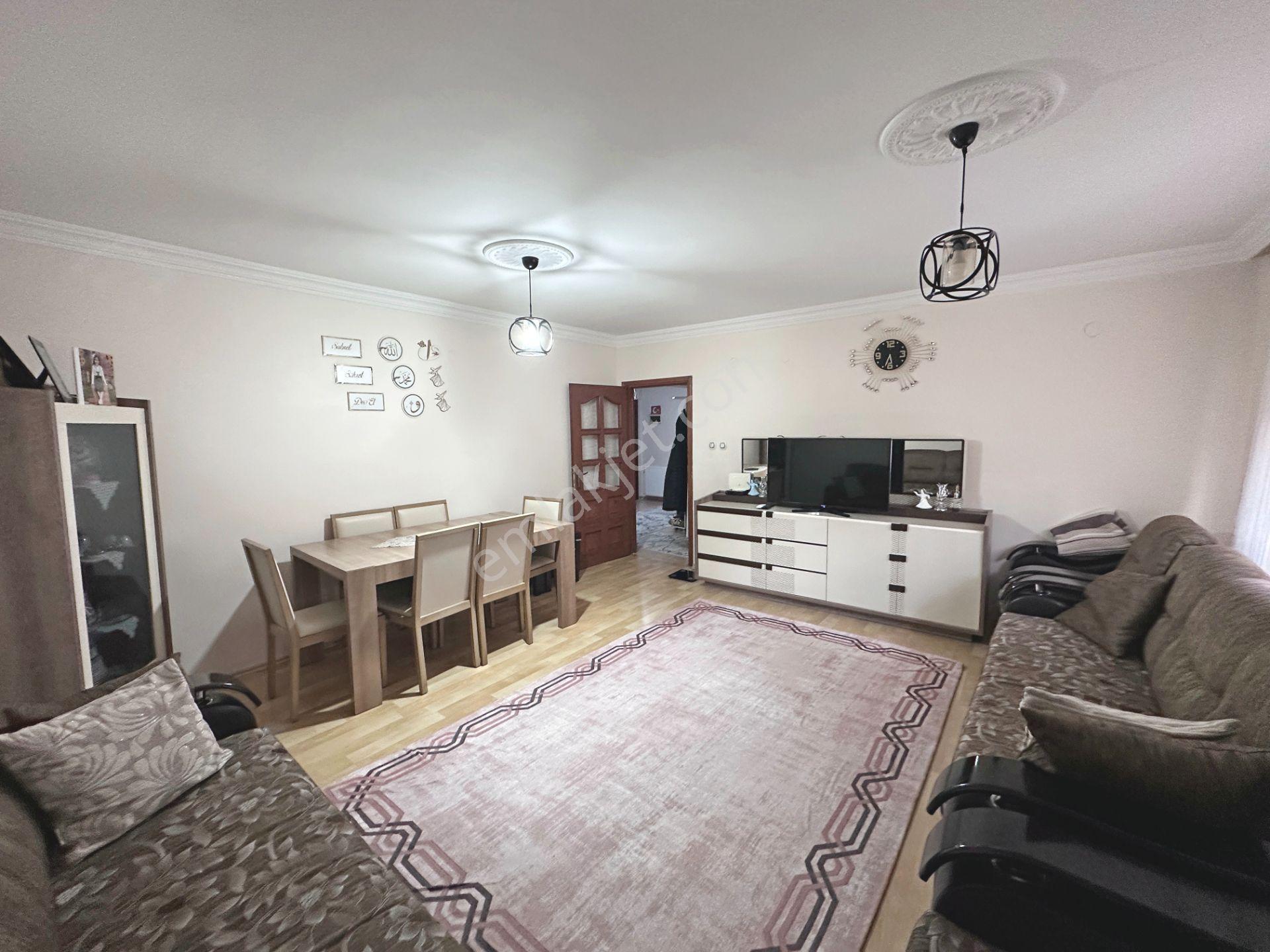 Bahçelerüstü Mahallesinde Geniş Kullanışlı Balkonlu 2+1 Satılık - Görsel 6