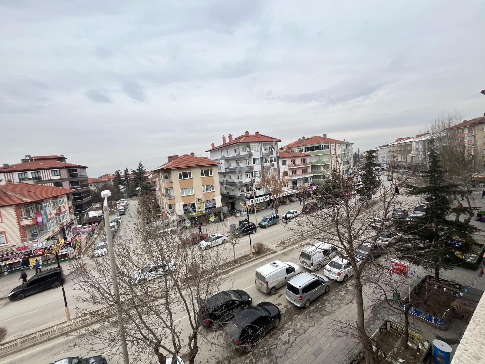 Özçelebi'den Çarşı Merkezinde Satılık Dubleks 3+1 Daire - Görsel 15