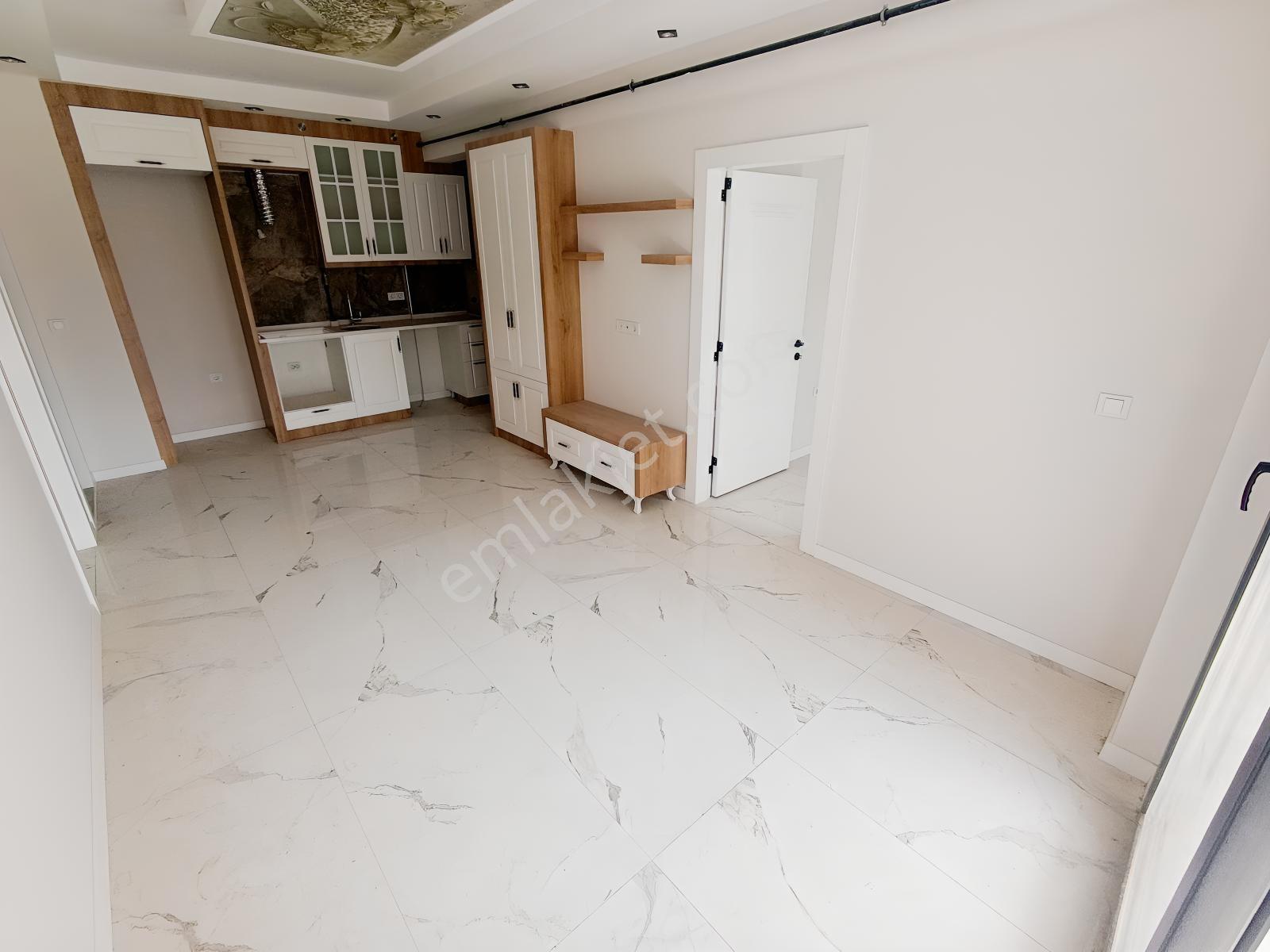Denizli Karahasanlı Mh. 80 M2 Sıfır 2+1 Fırsat Suit Daire